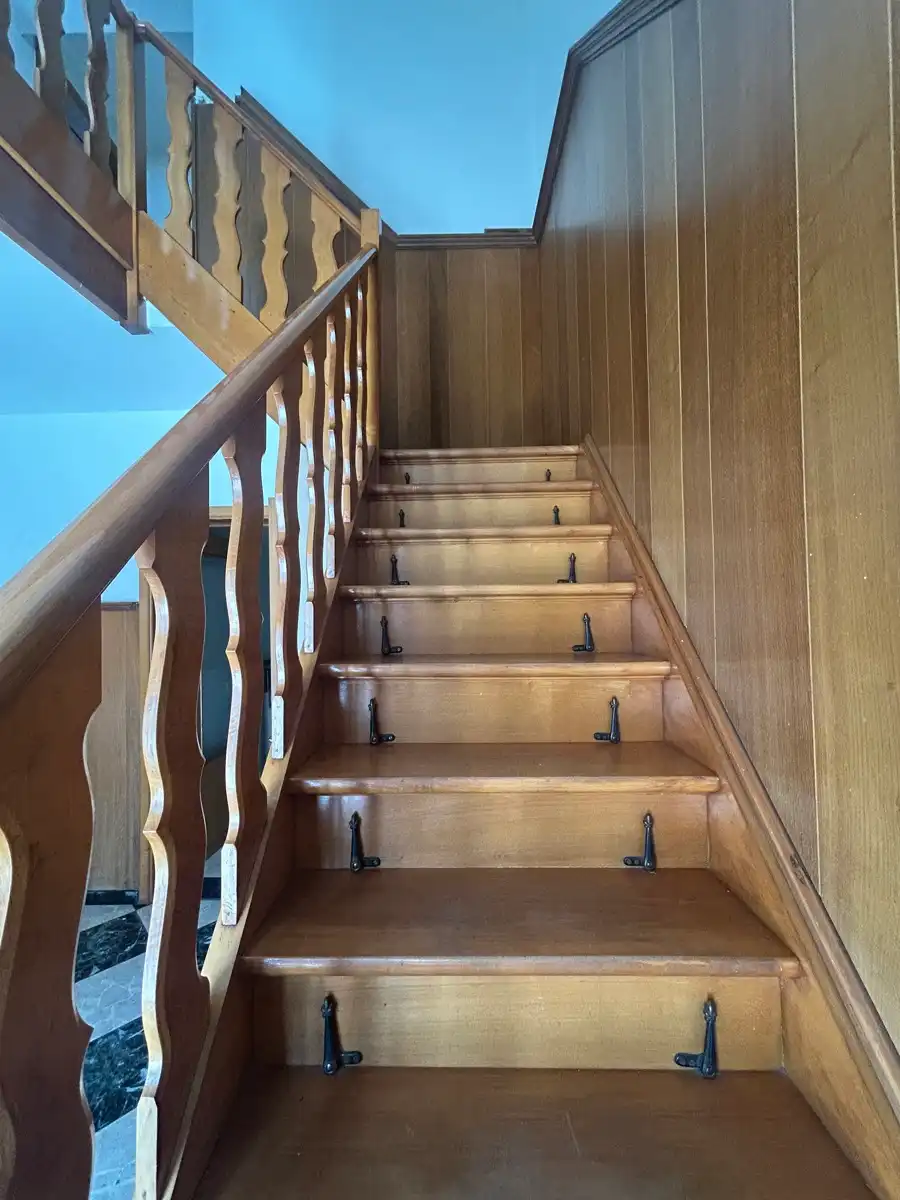 Op te frissen/ te renoveren woning nabij verbindingswegen foto 9