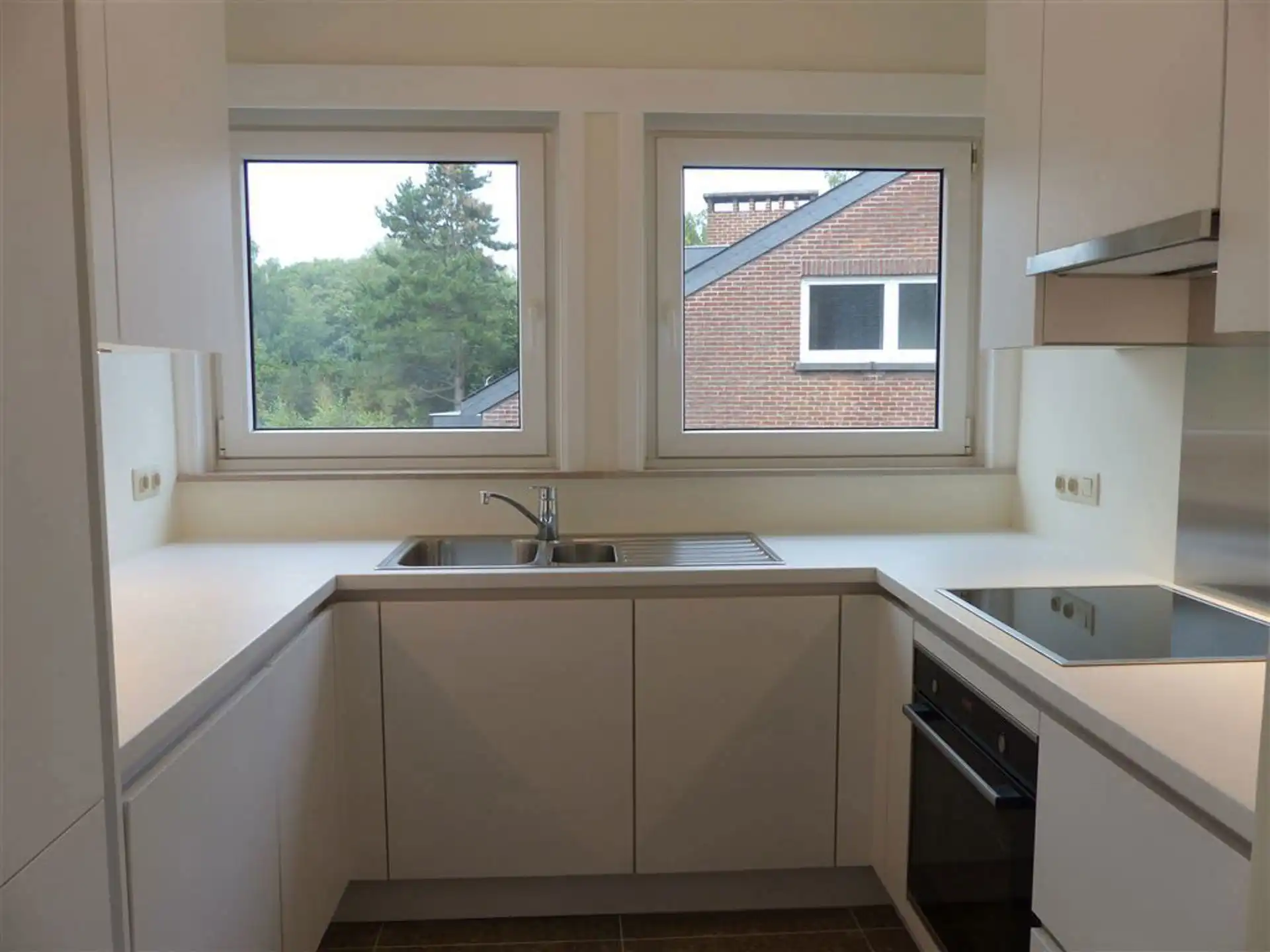 Appartement met 2 slaapkamers in een rustige buurt! foto 3