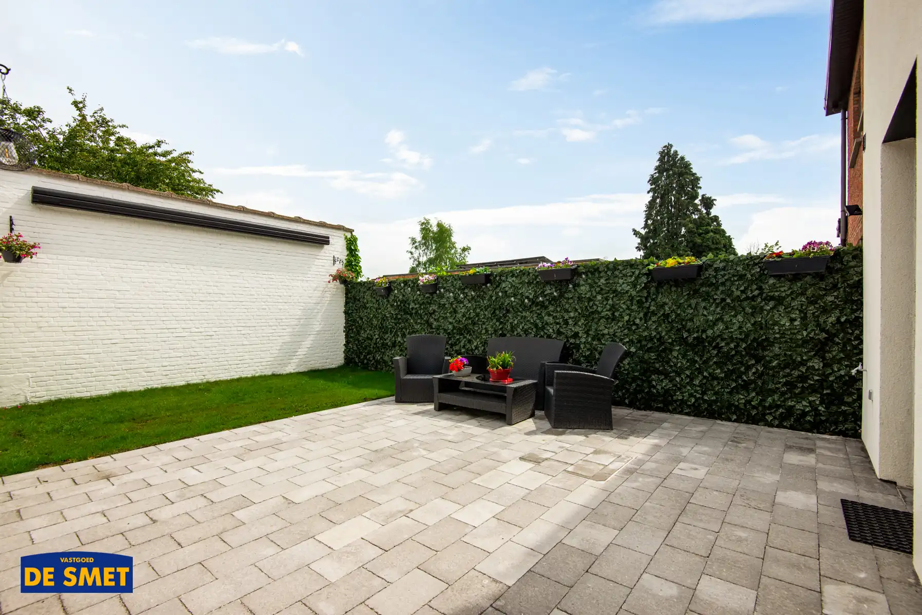 Luxueuze, volledig vernieuwde HOB met tuin en garage + oprit foto 5
