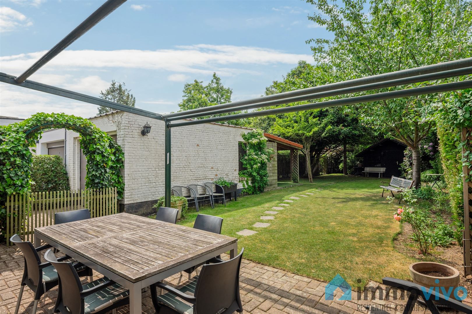 Mooie halfopen bebouwing op 420m² grond foto 3