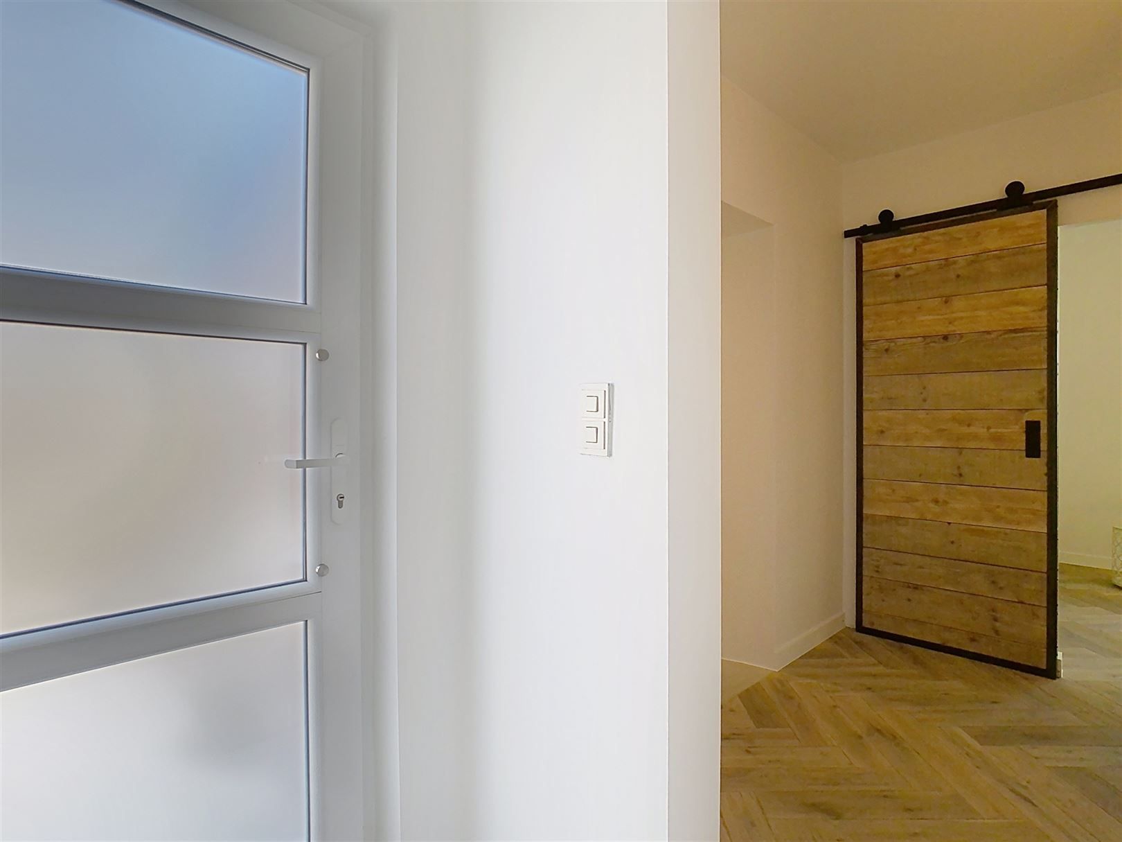 Gerenoveerde woning, 4 slpks, praktijkruimte, tuin, 4a 90ca foto 7