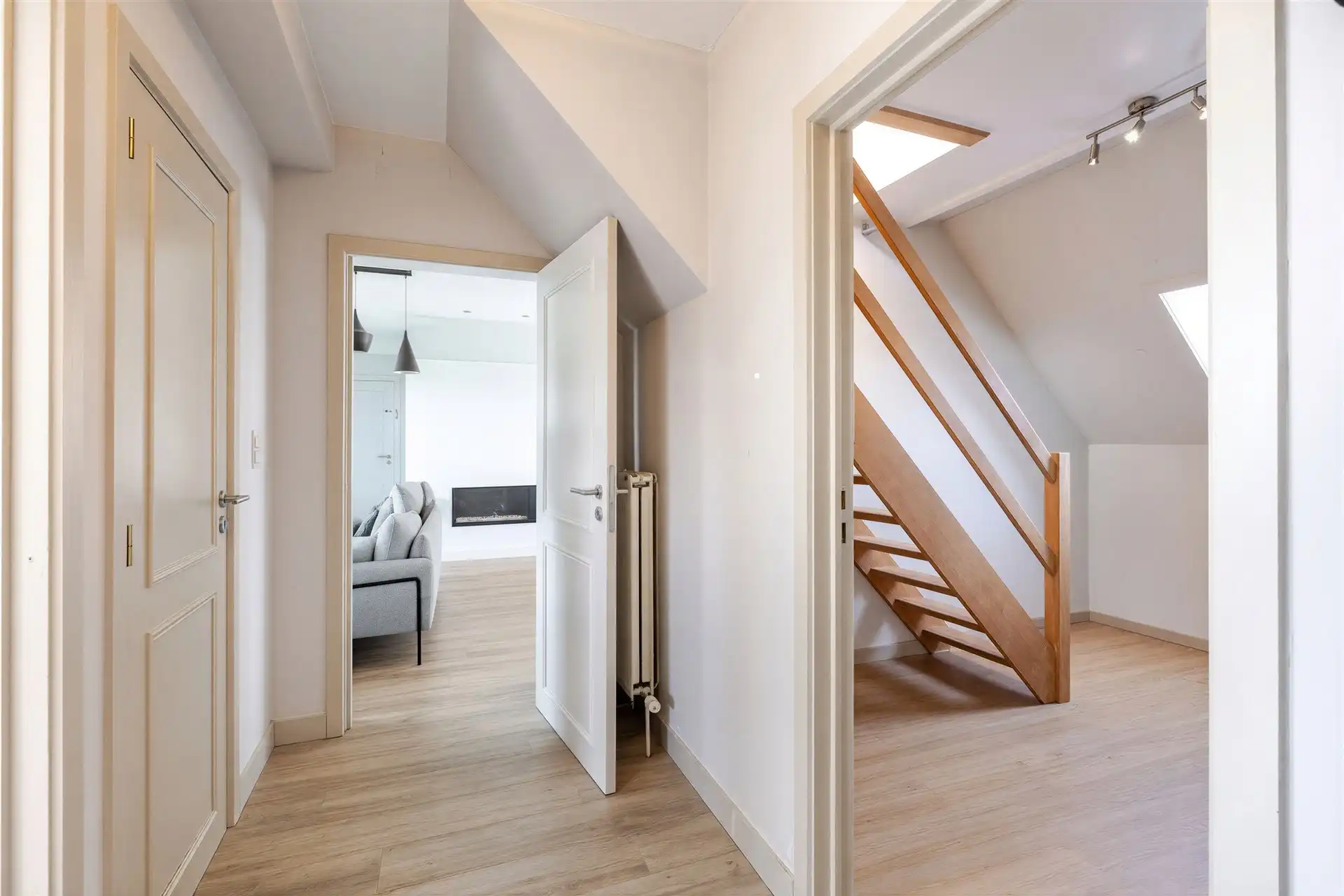 Luxueus en lichtrijk duplexappartement met terras van 27 m² foto 18