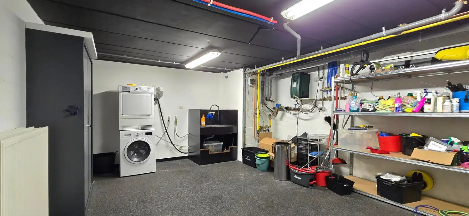 Ruime moderne woning op een perceel van 10a 12ca in een rustige, bosrijke omgeving te koop foto 30