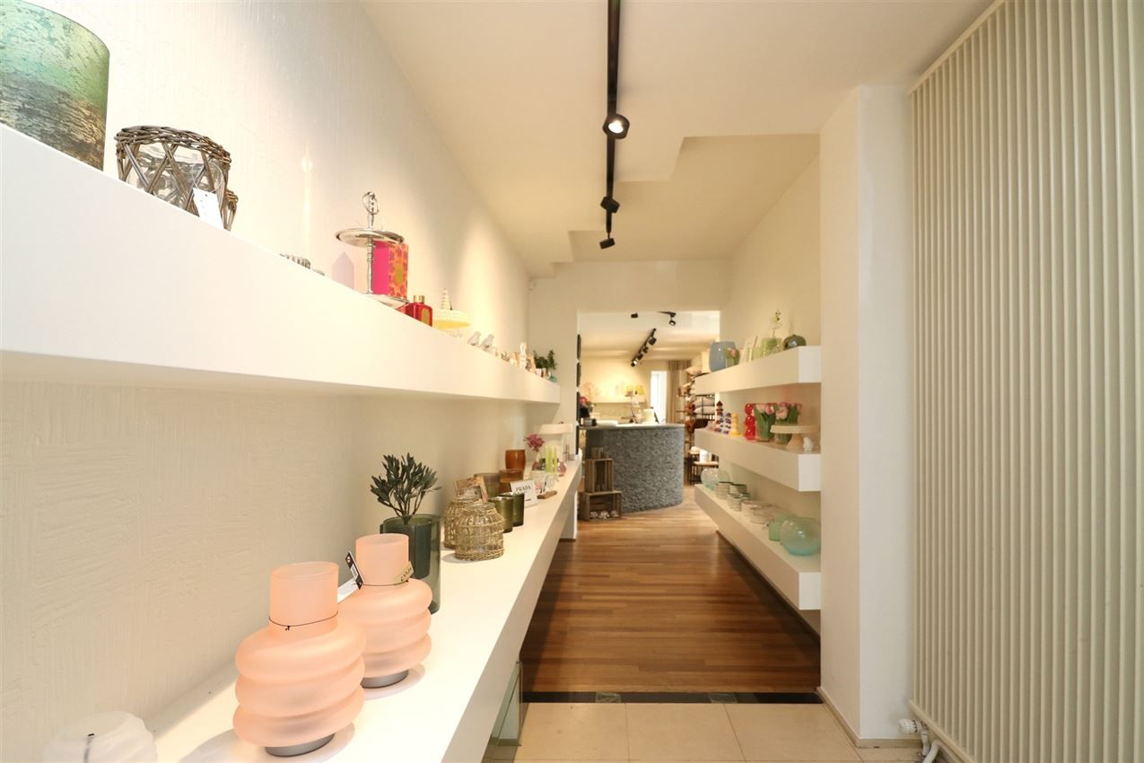 Centraal gelegen handelszaak met hoog zichtbaarheidsgehalte foto 6