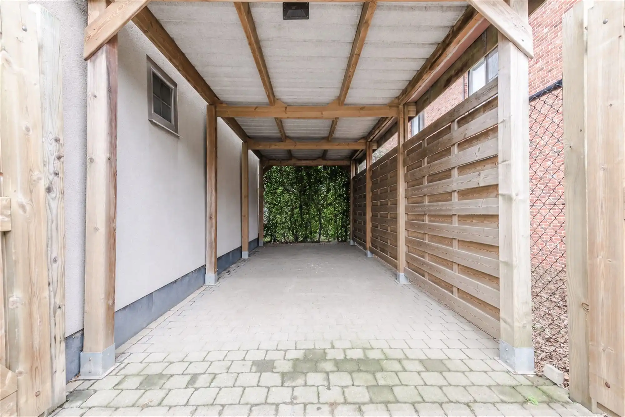 Vrijstaande woning met ruimte voor vrij beroep foto 3