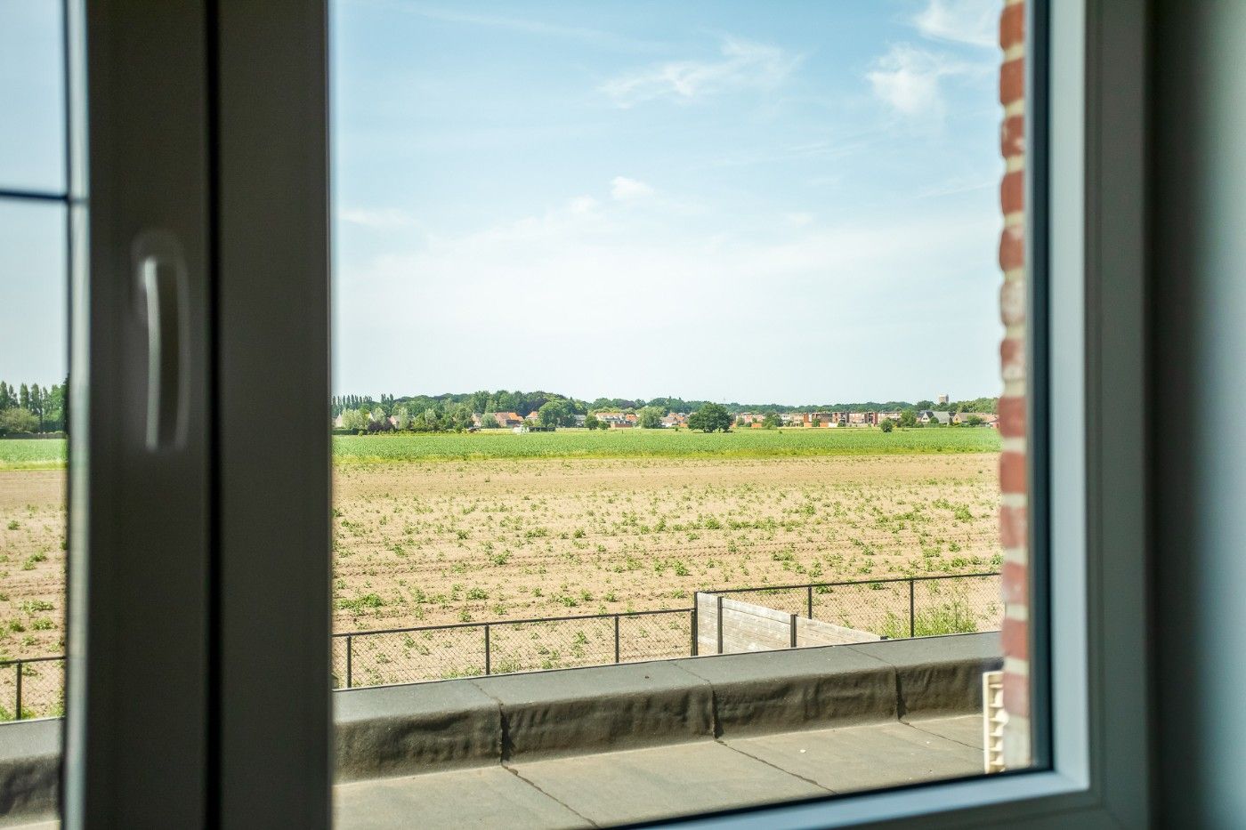 Recente, ruime HOB met 3 slpk., tuin en garage foto 16