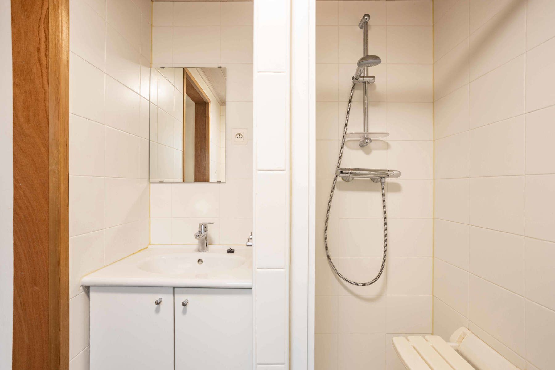 Te renoveren rijwoning met 3 slpk te Aalst! foto 12