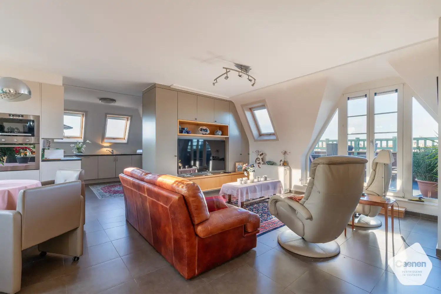 Uitzonderlijke penthouse met mooie vergezichten en 3 slaapkamers foto 6