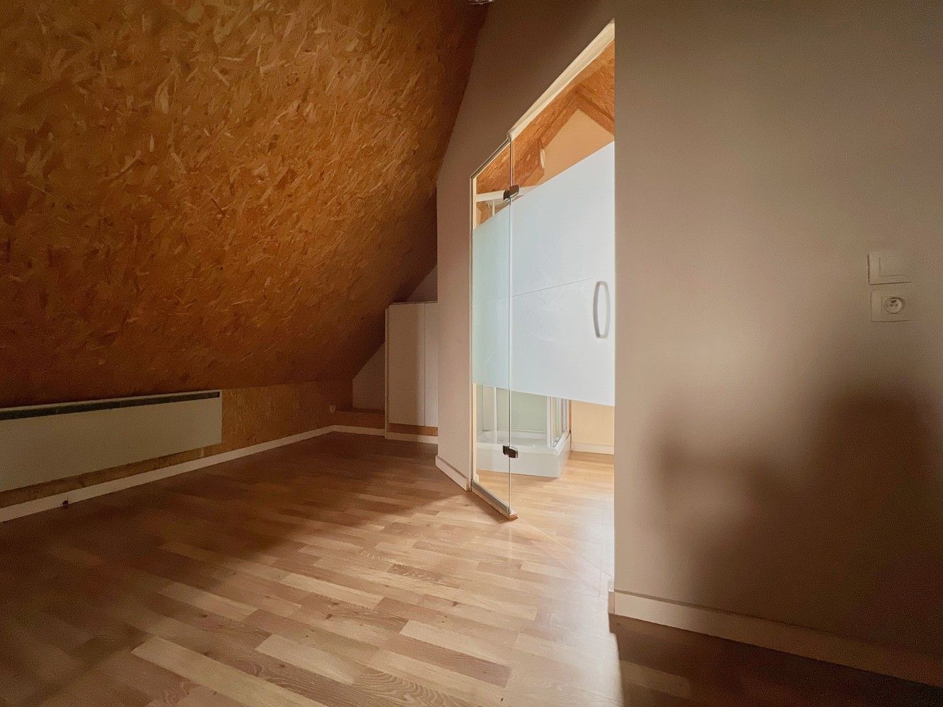 Instapklare, lichtrijke woning (4 slpks) + zonnige tuin foto 15