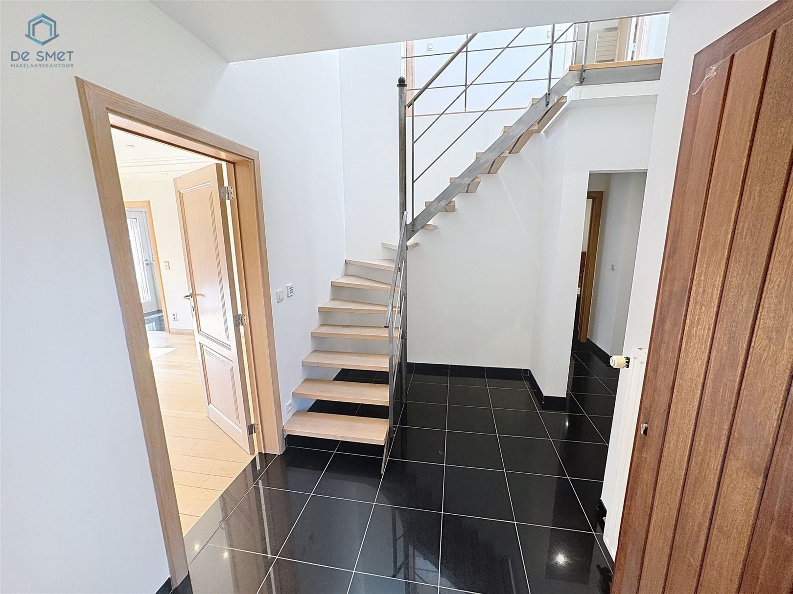 Luxueus afgewerkte halfopen woning met 4 slaapkamers, 2 badkamers en stadstuin Geraardsbergen (Overboelare) foto 2