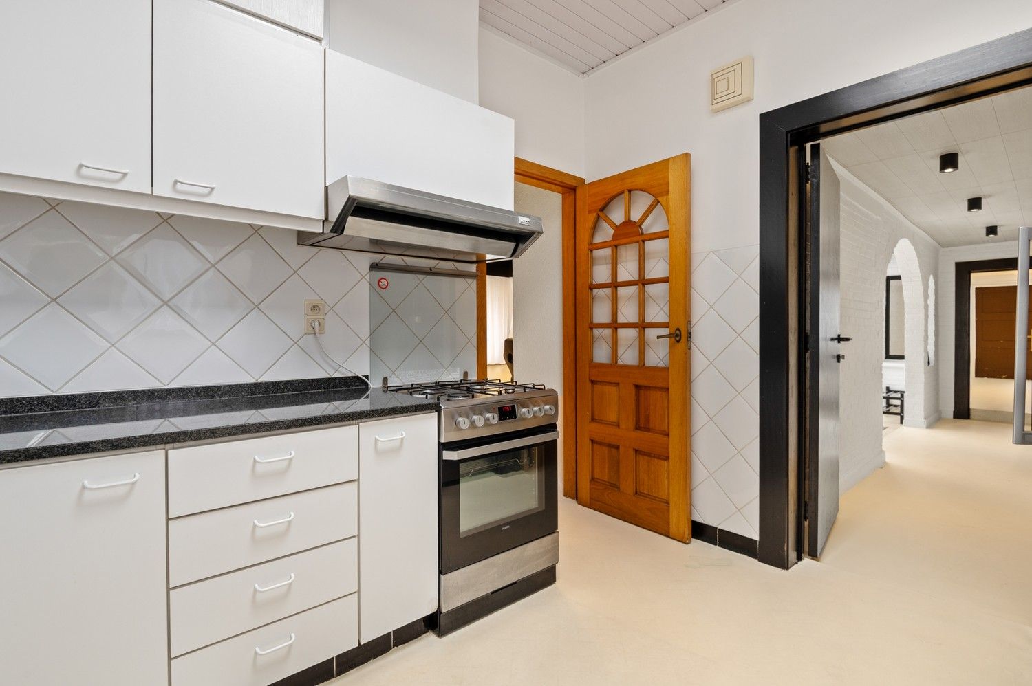 Gezellige laagbouwwoning met 3 slaapkamers, veranda en tuin te Brasschaat! foto 8