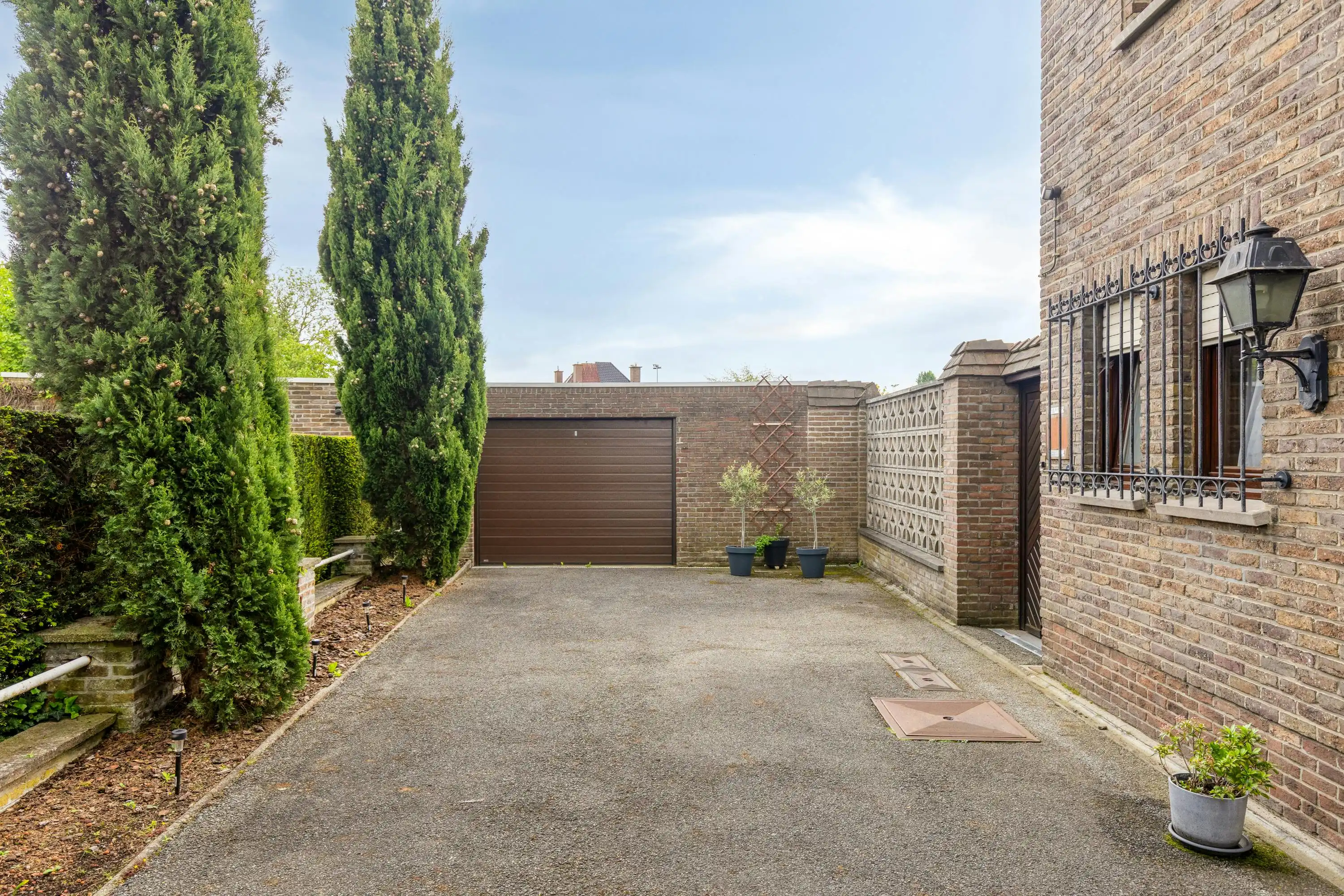 Ruime woning met 3 slaapkamers en grote tuin te koop! foto 14