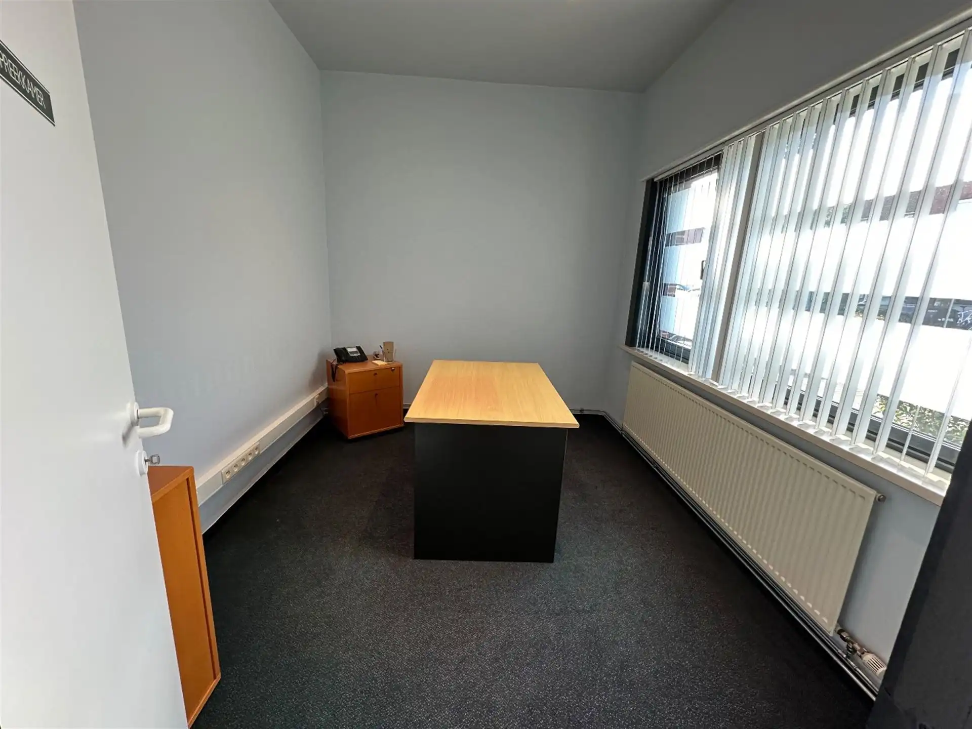 Ruim kantoor met een oppervlakte van 160 m² op een TOP ligging te Lier. foto 3