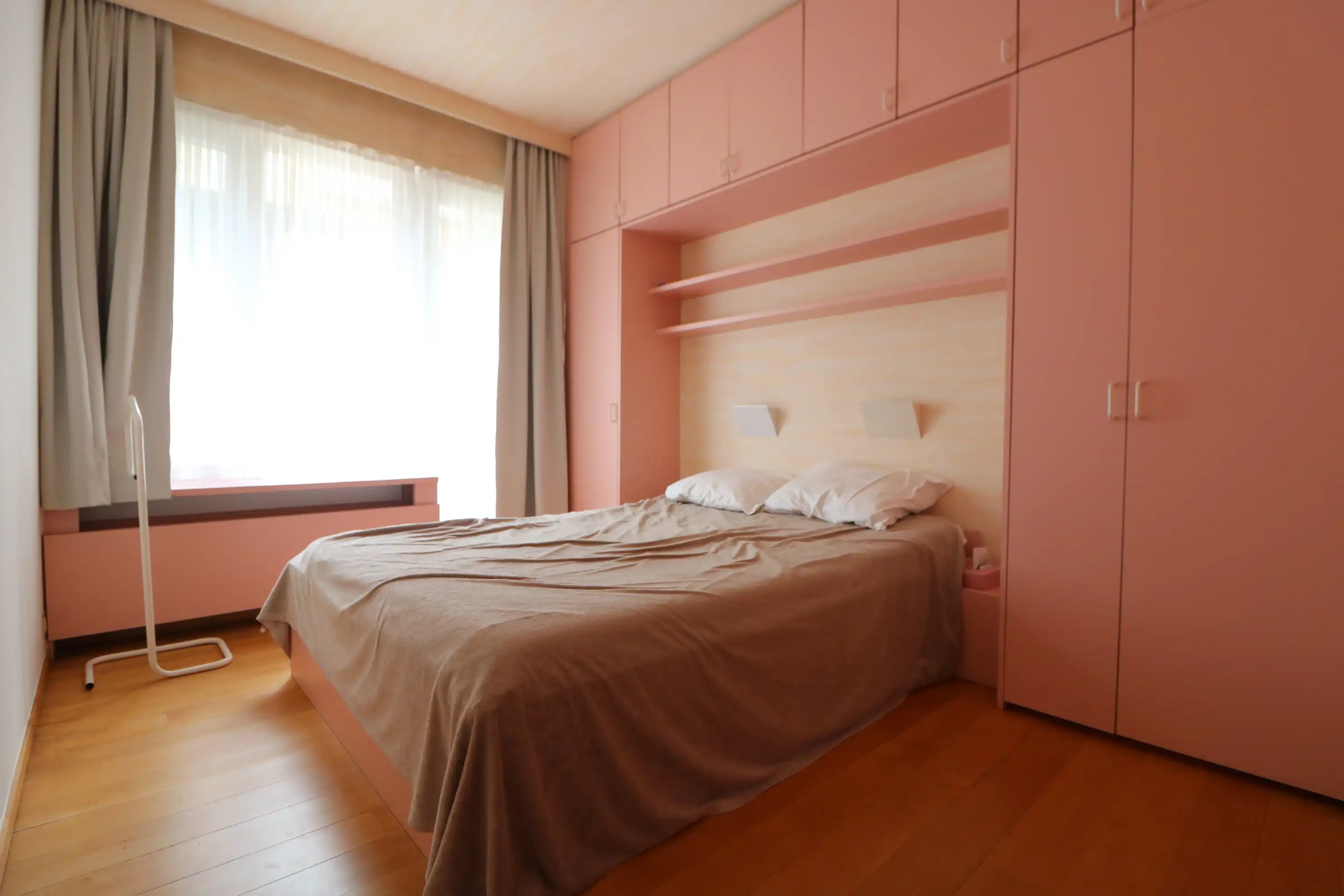 Ruim appartement met 3 slaapkamers, 2 badkamers en fantastisch zicht op de zee en de Pier. foto 2