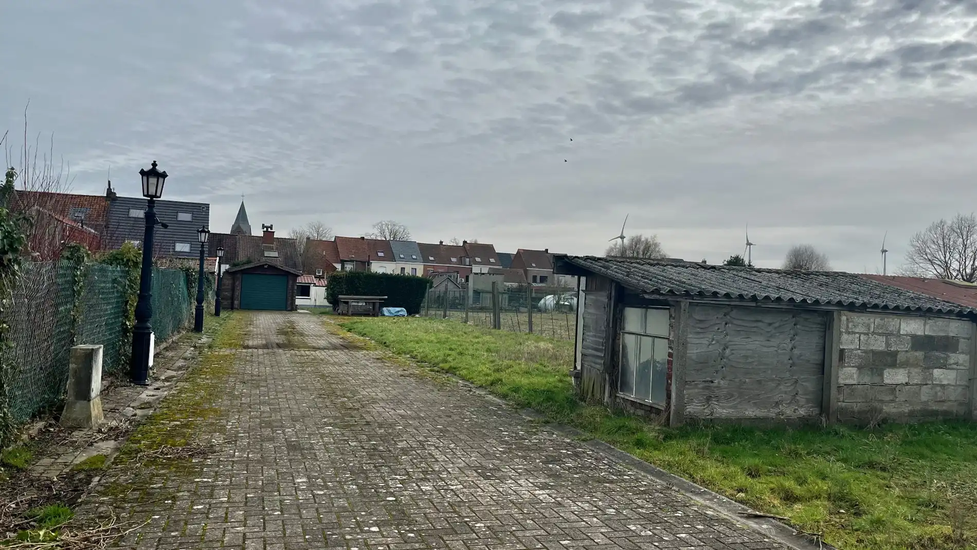 Grote woning op 924 m² met uitweg en garage foto 5