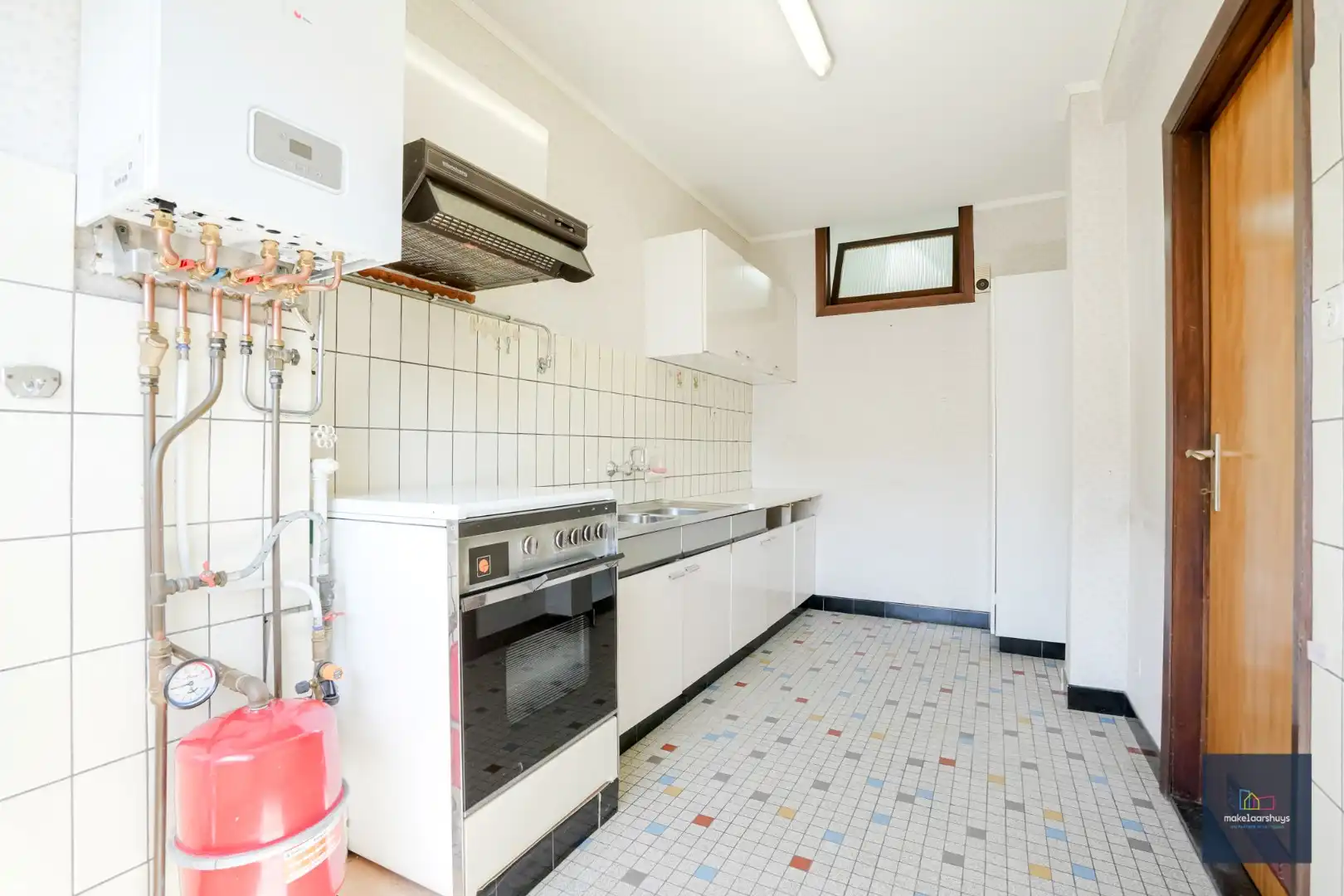 Te renoveren, ruim 3-slp.app met garage en kelder (Plan uw bezoek)  foto 11