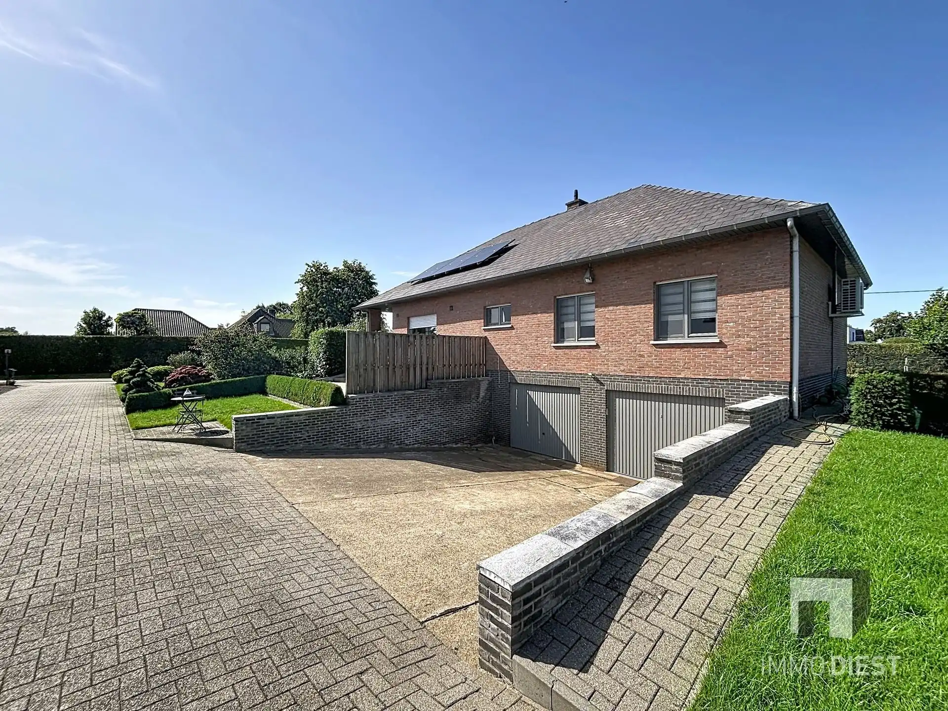 Gelijkvloerse woning met 4 slaapkamers en een volwaardige kelder foto 7