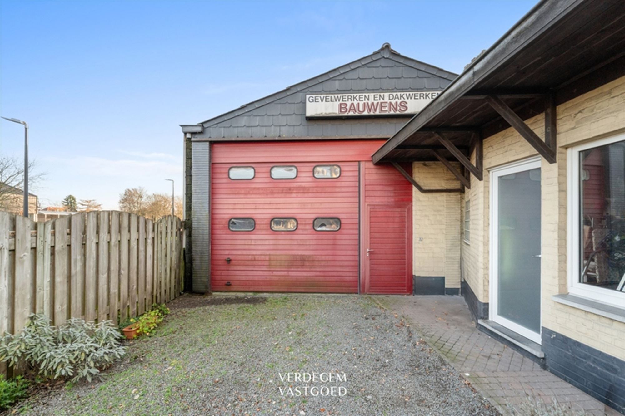 Woning met magazijn van ca. 125m² in de Gentse rand foto 2