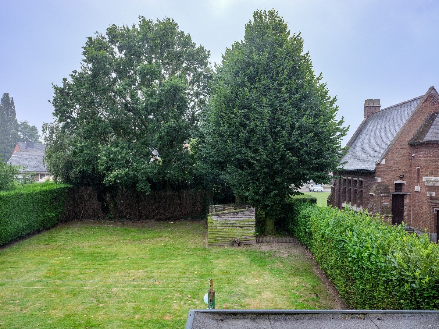 Op te knappen voormalige pastoriewoning (thans verhuurd) op 10 are grond. foto 26