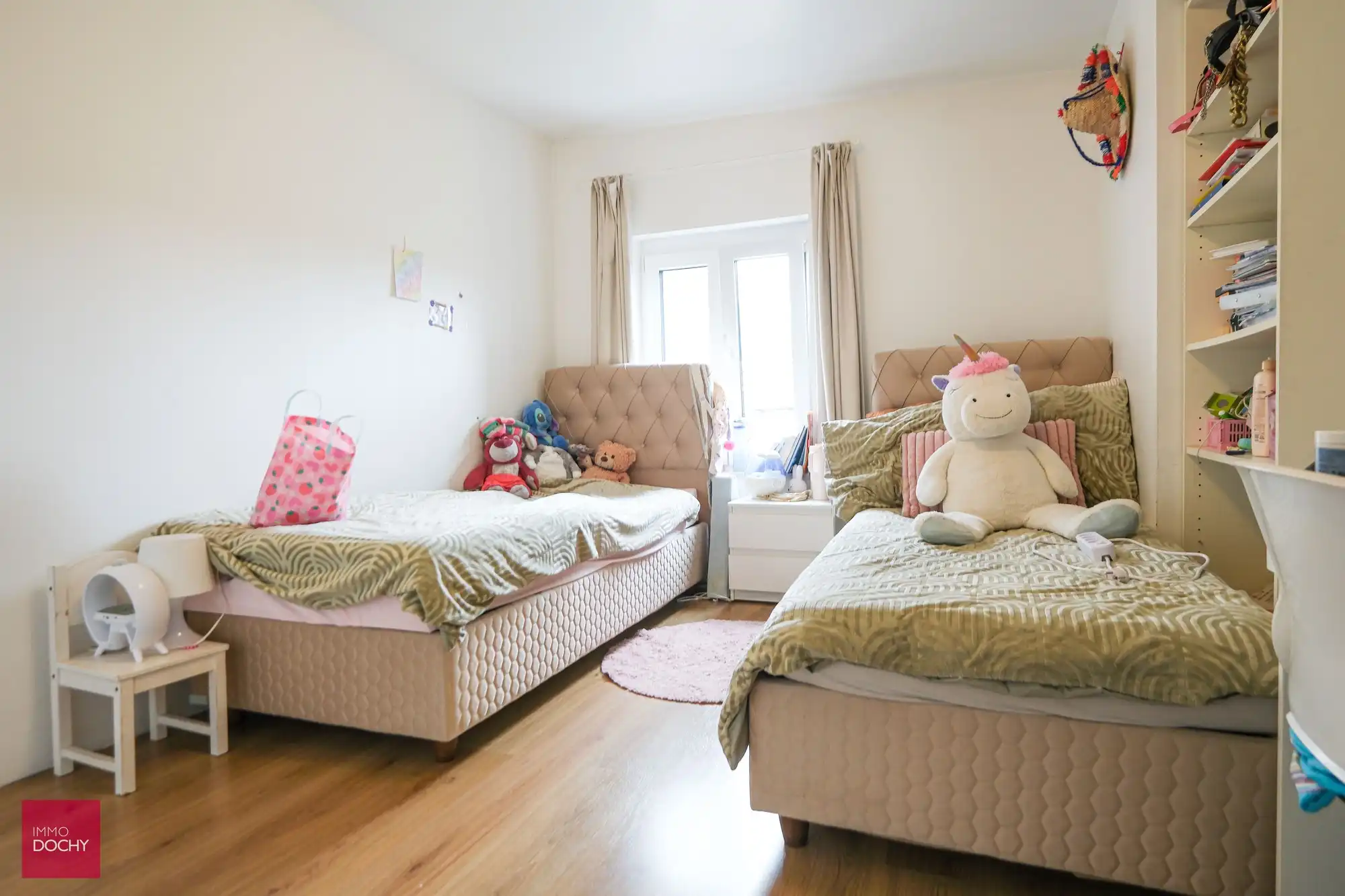 Vernieuwde stadswoning met lift aan Groeningepark foto 15