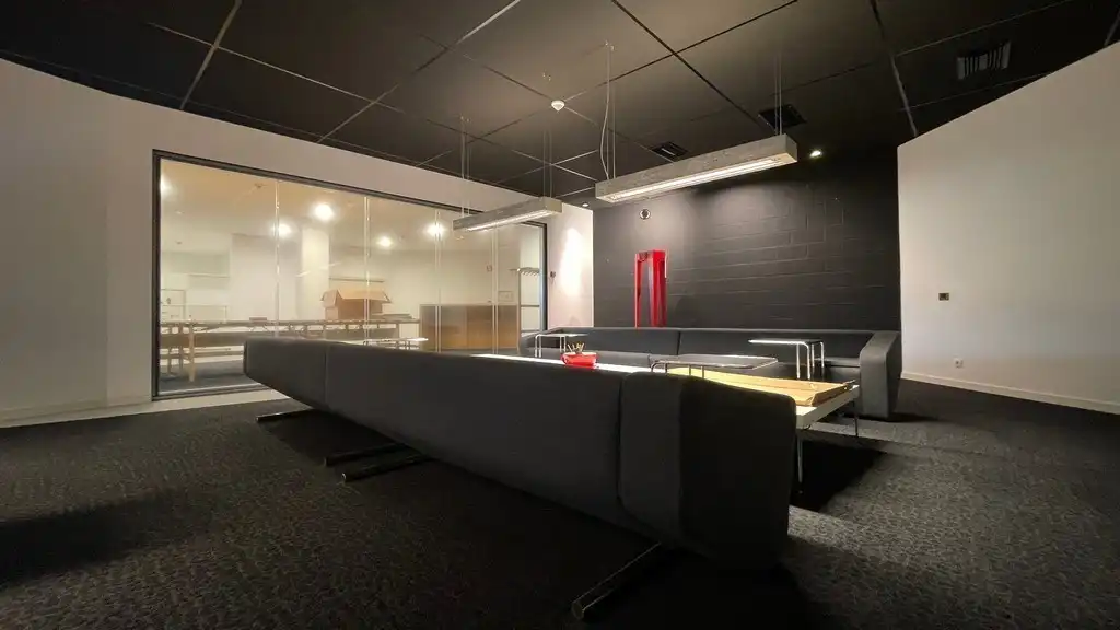 Kantoorruimte te huur vlakbij E19 in Mechelen foto 7