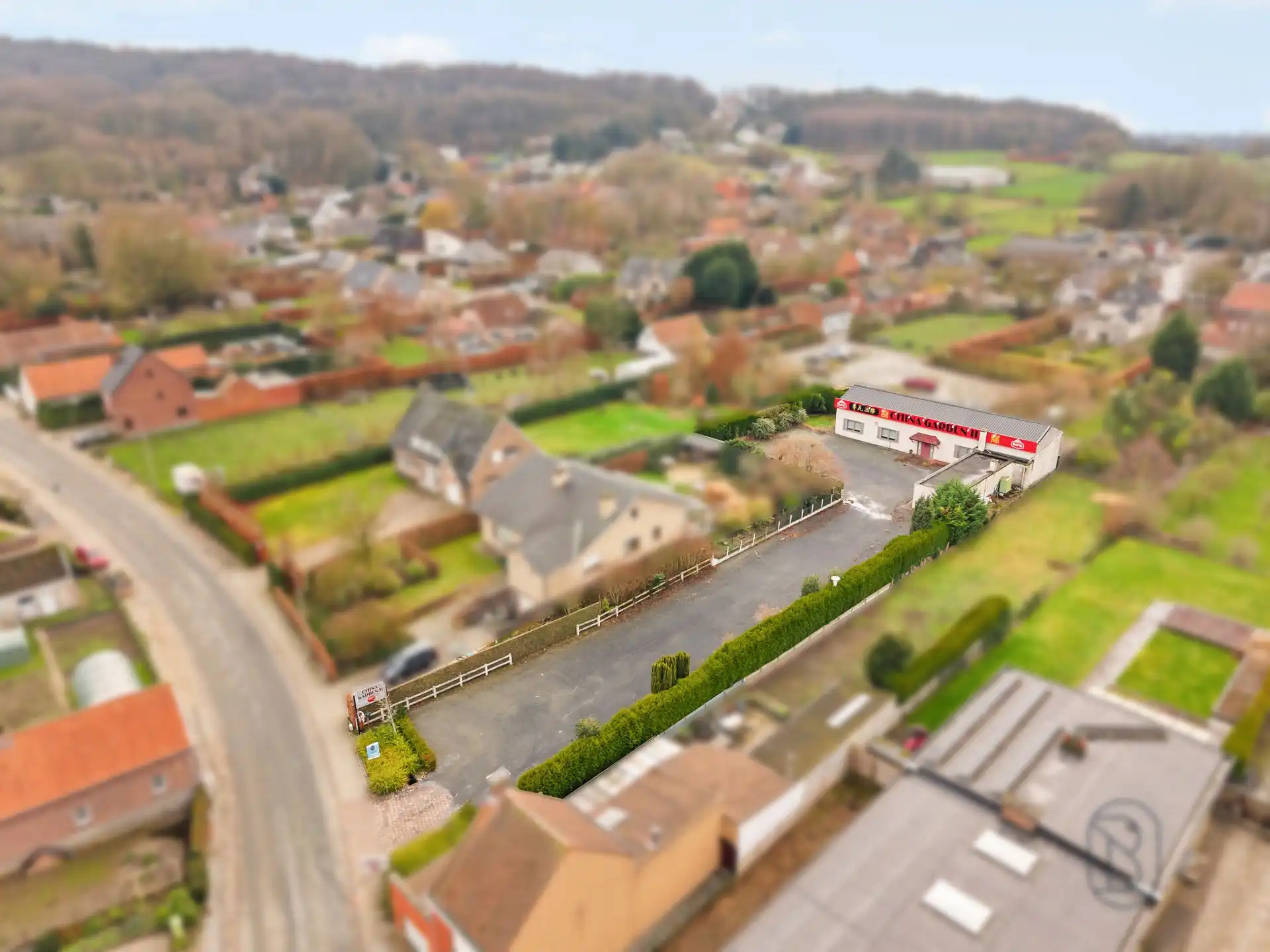 Mooi gelegen handelspand/projectgrond foto 13
