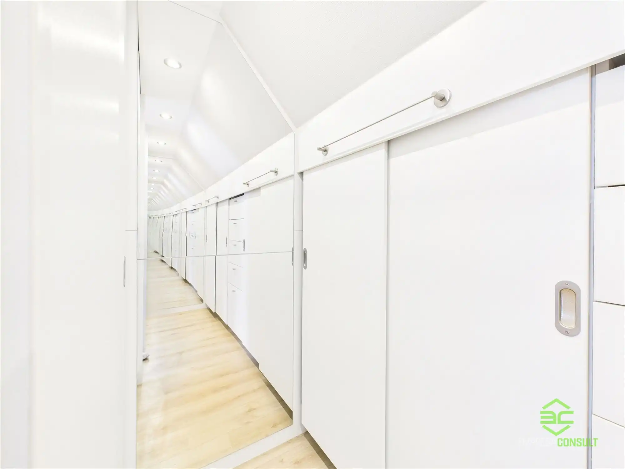 Instapklare gezinswoning met 3 slpk in Linkhout! foto 20