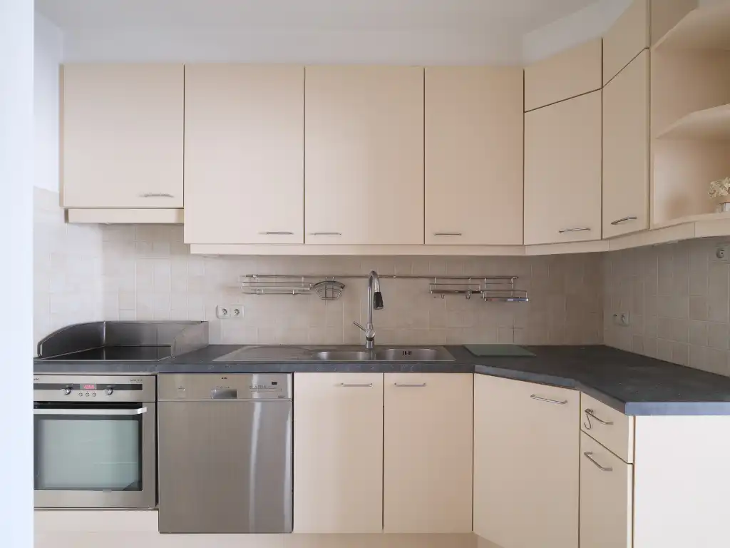 Appartement met 3 slaapkamers, aangenaam terras en autostaanplaats met prachtig en open zicht over de Leie. foto 6