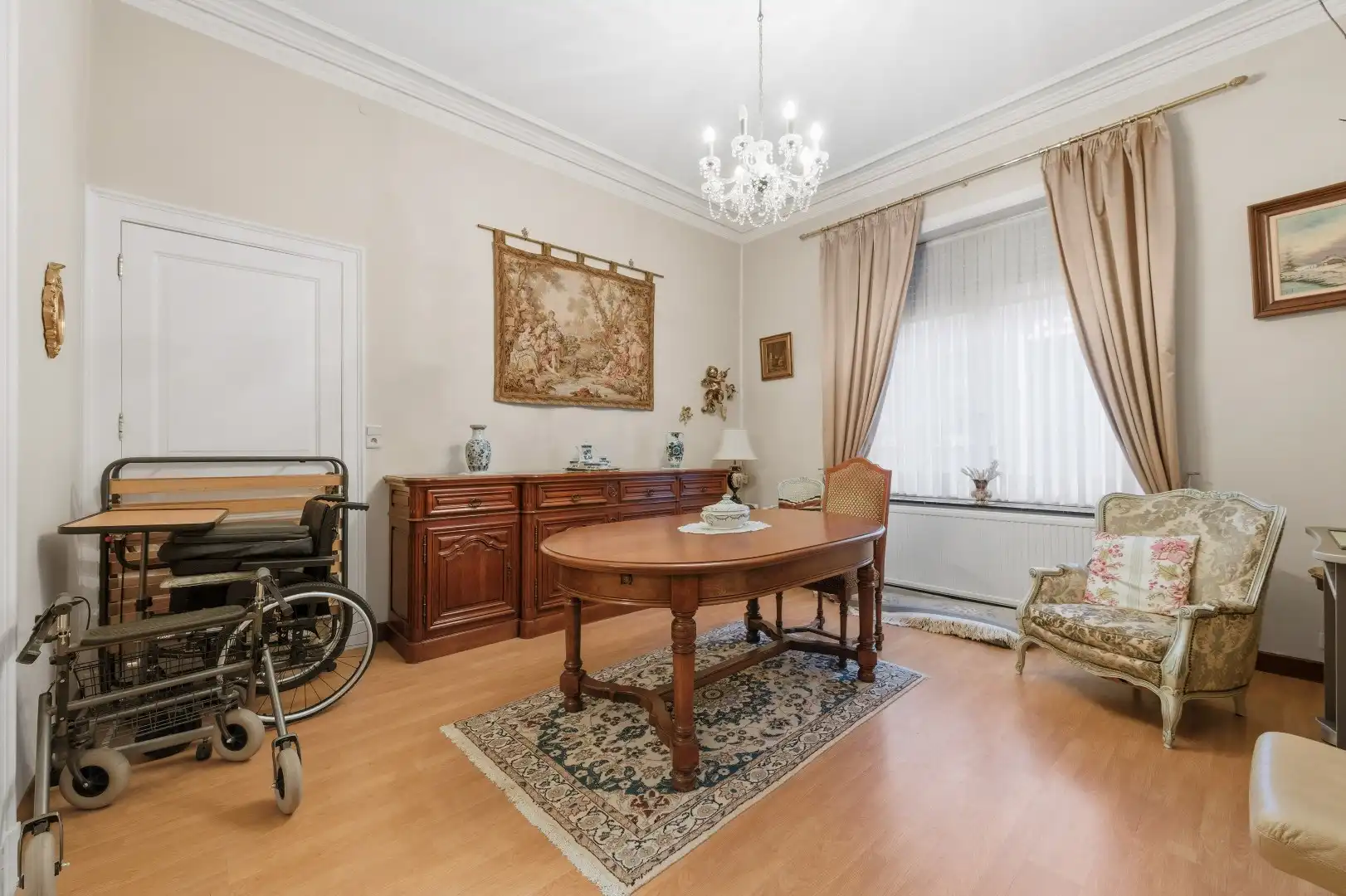 Ruime rijwoning met 4 tot 6 slaapkamers in het centrum van Tienen foto 6