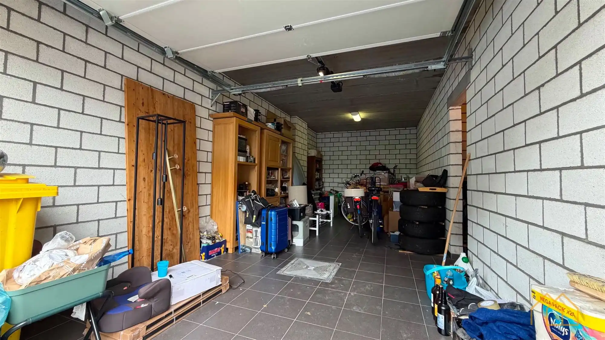 App met 3slk, groot terras, garage en parkeerplaats foto 22