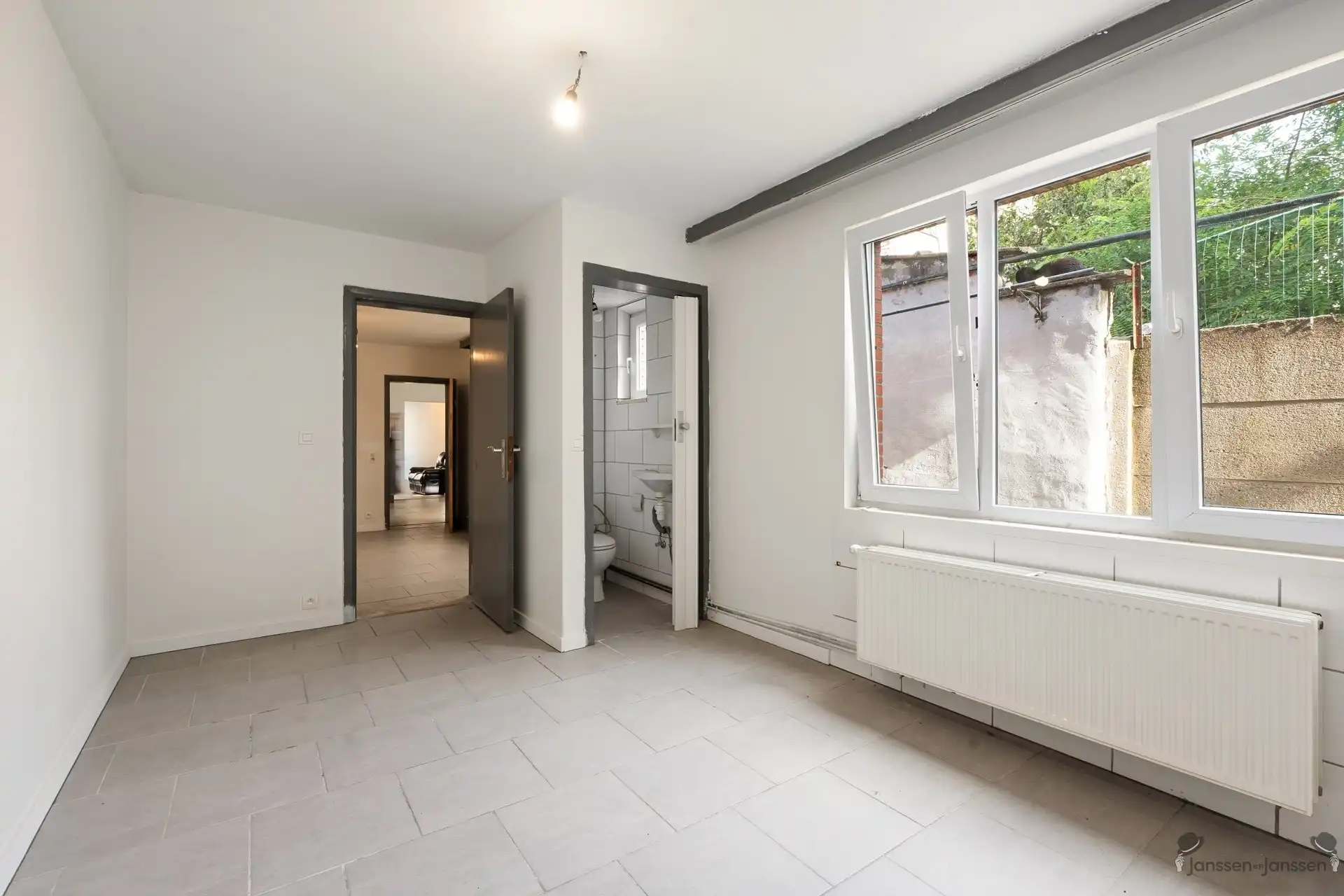 Opbrengsteigendom met 3 appartementen op de grens van Schoten en Merksem! foto 10