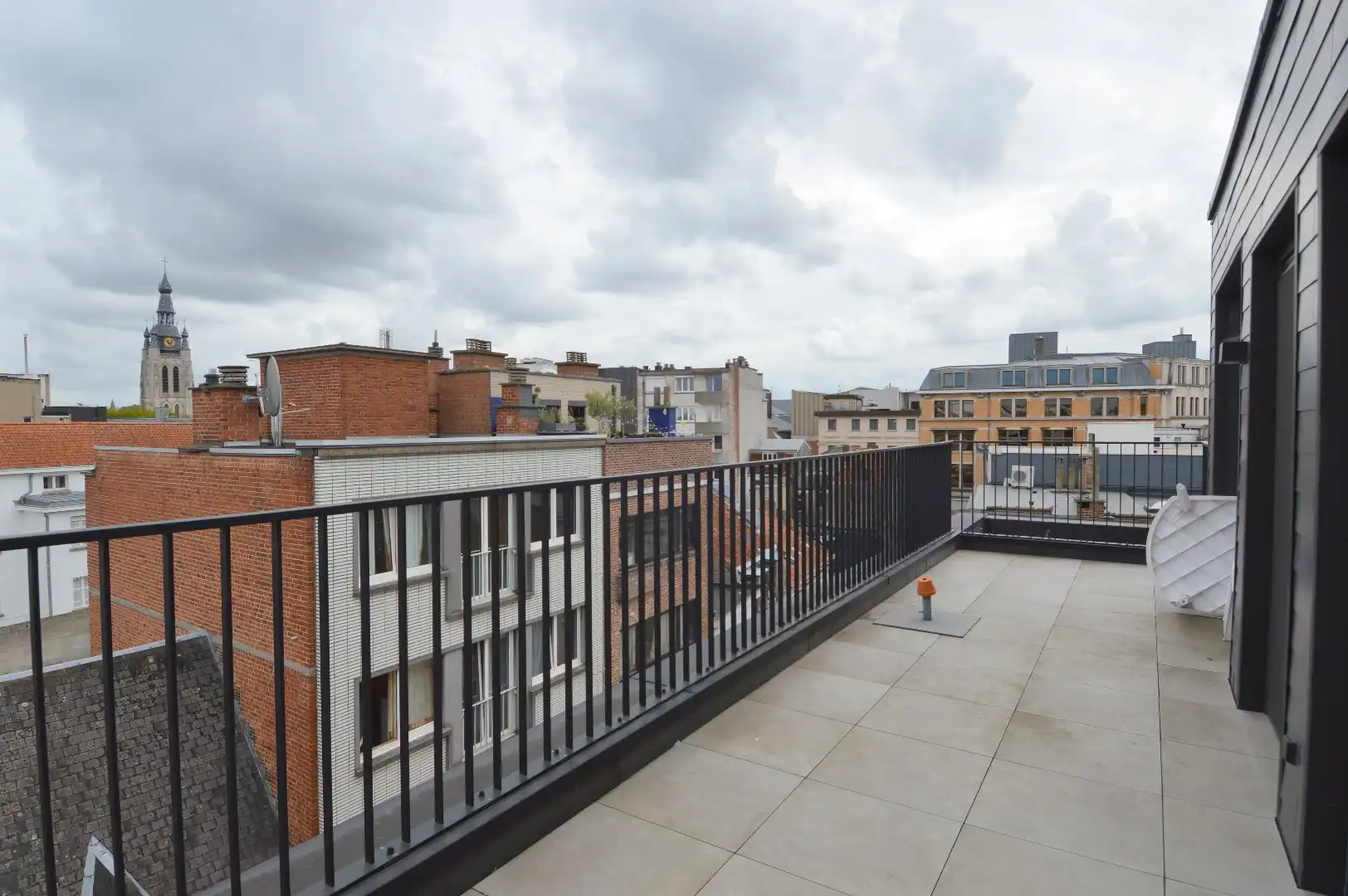Luxe penthouse met 2 terrassen in centrum Kortrijk foto 10