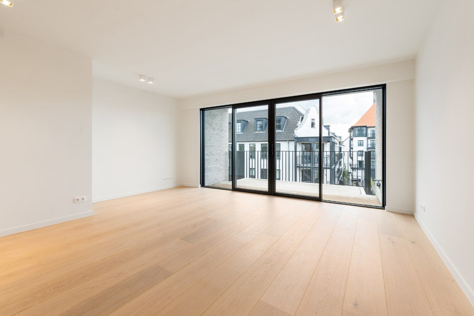 Prachtig nieuwbouwappartement in Duinenwater met zich op het K. Haringplein! foto 1