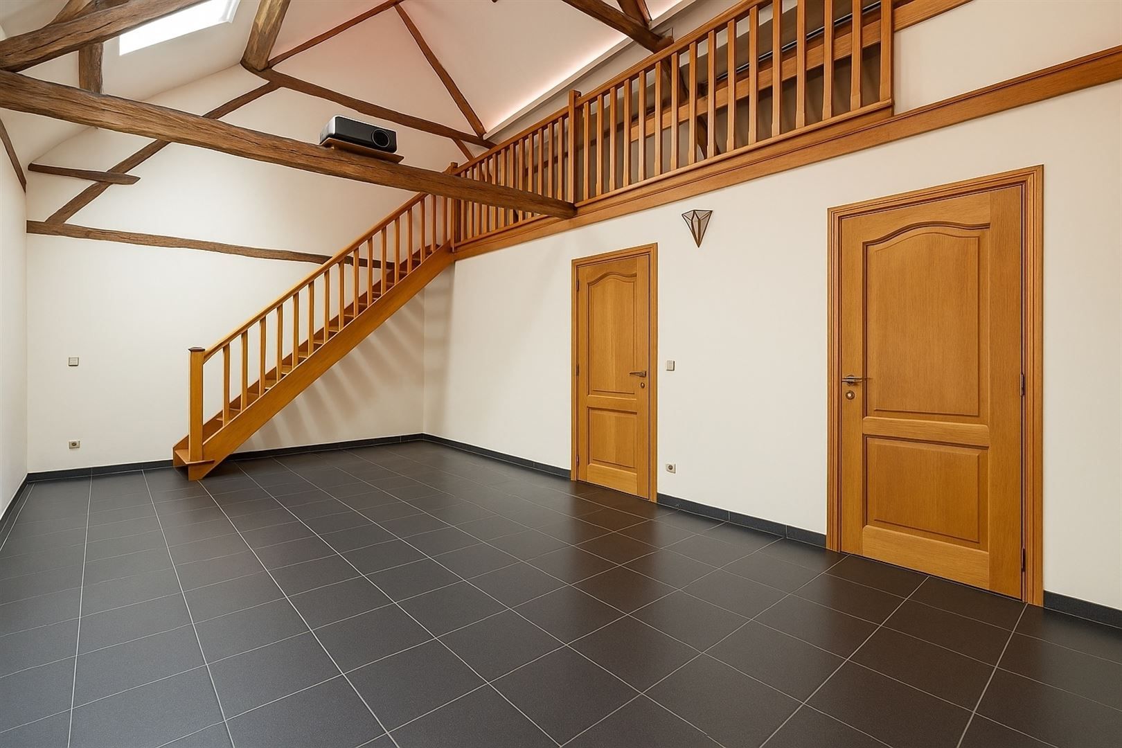 Charmante hoeve op mooi perceel foto 4