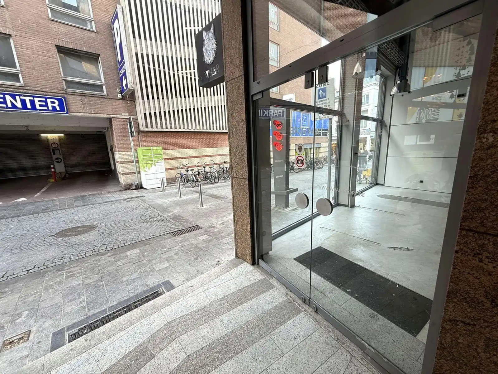 Handelsgelijkvloers tussen Bondgenotenlaan en Diestsestraat foto 21