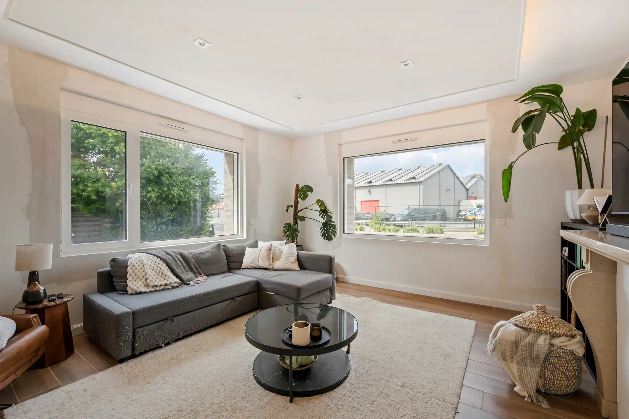  Knap gerenoveerde woning met 3 à 4 slk, en zwemvijver foto 12