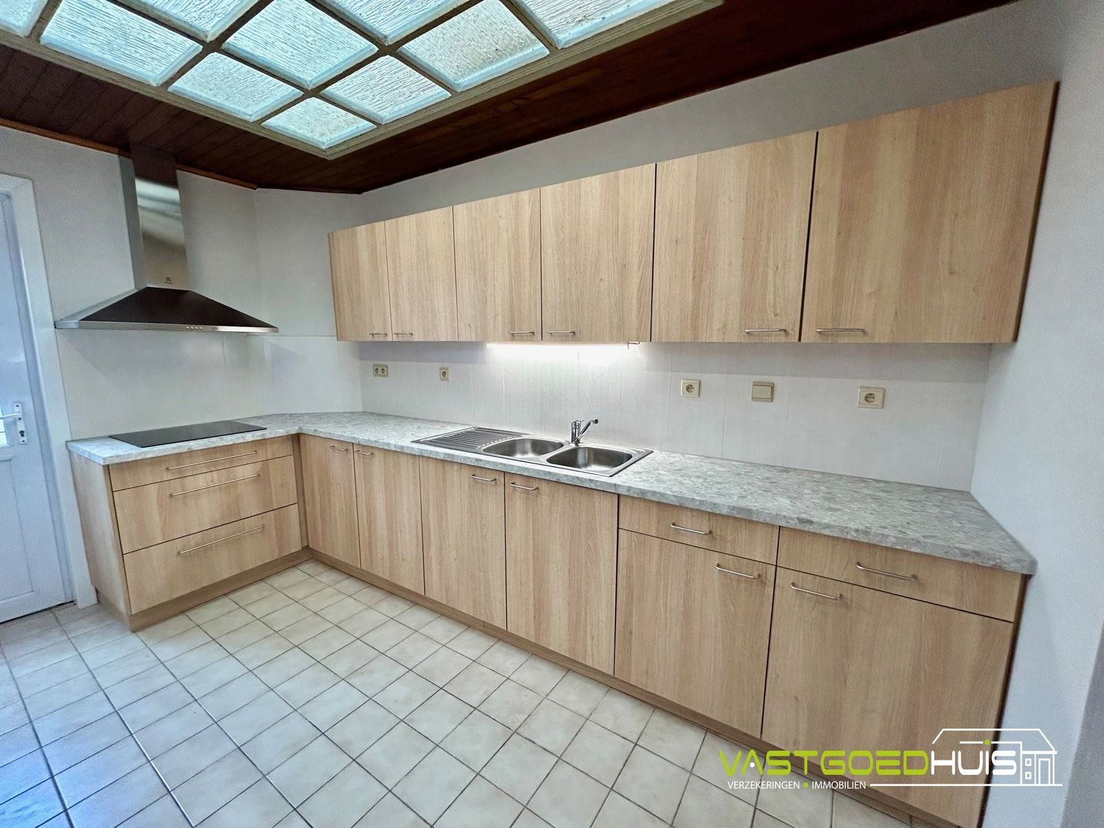 Vernieuwde stadswoning met 3 slaapkamers foto 10