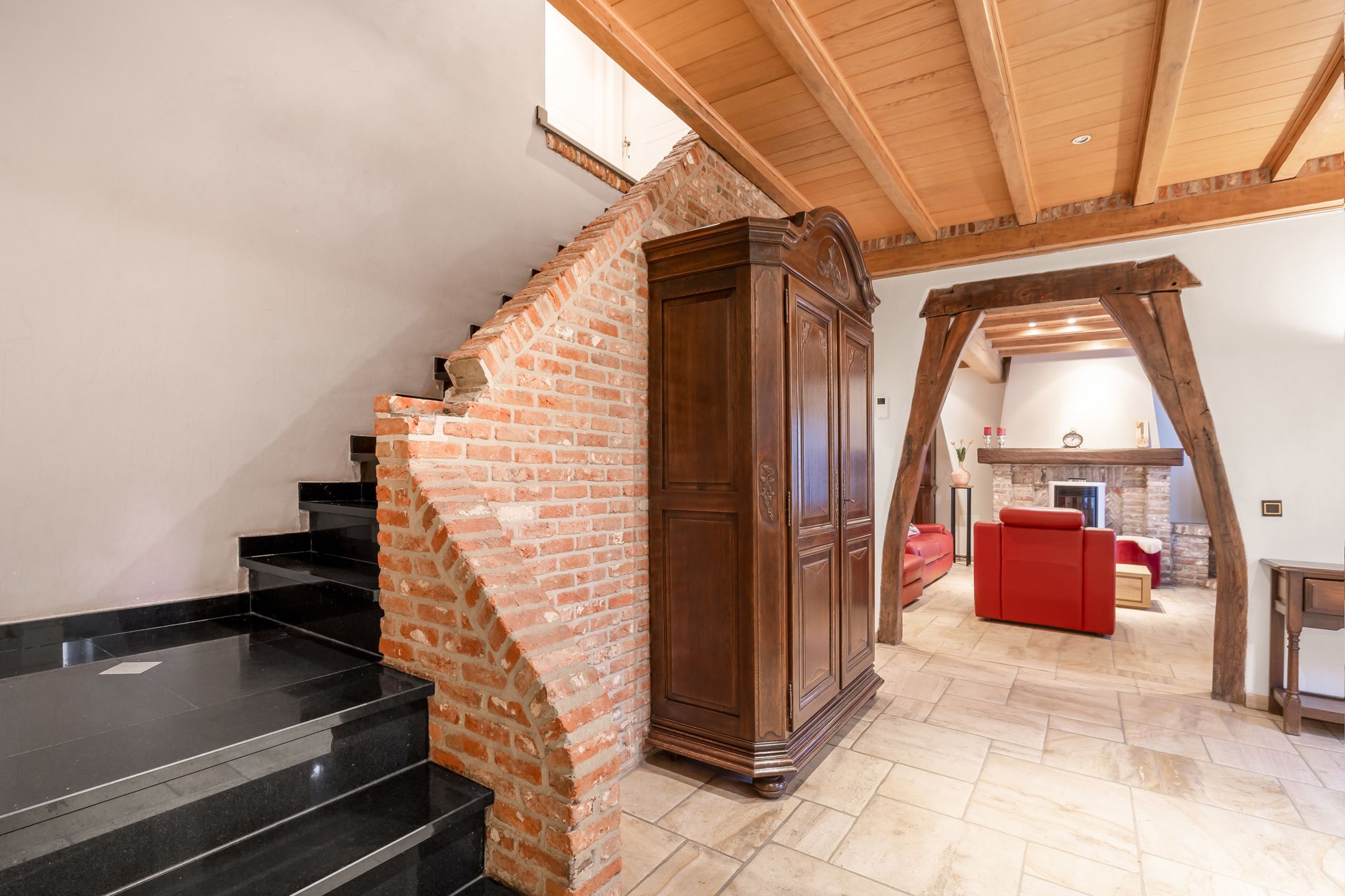 Ruime en lichtrijke gezinswoning te koop in Zandhoven foto 12