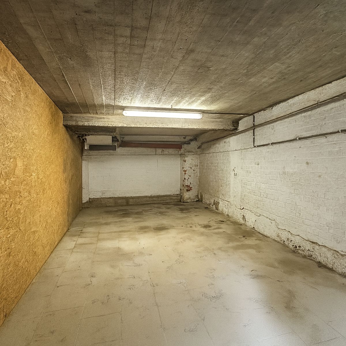 Garage vlakbij de ring van Leuven! foto {{pictureIndex}}