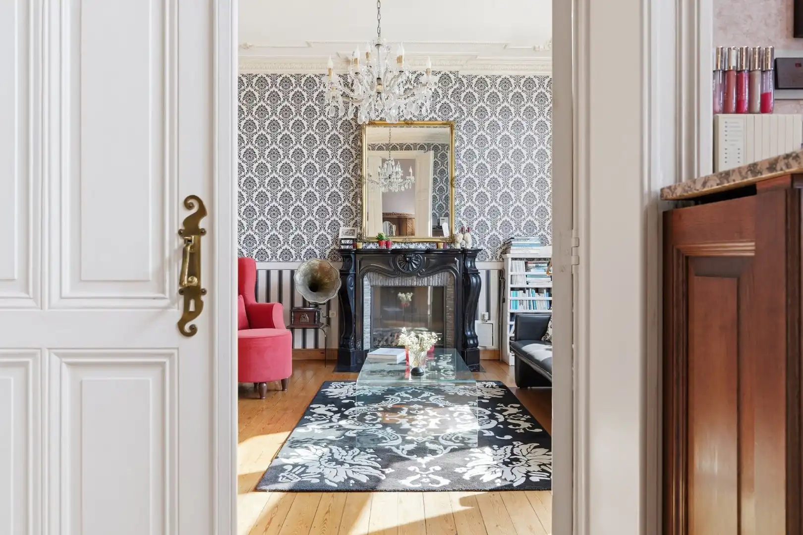 AUTHENTIEK HERENHUIS MET PRAKTIJKRUIMTE, TUIN EN GARAGE MET STALLEN IN HARTJE BORGLOON foto 9