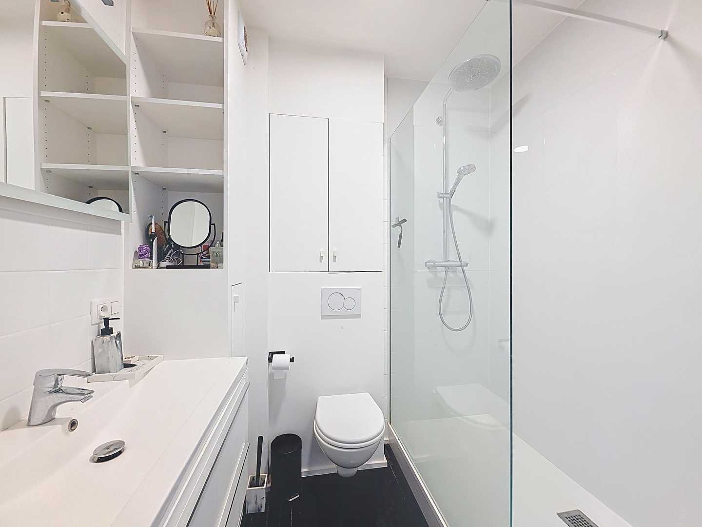 Instapklaar appartement met 2 slaapkamers te Nieuwpoort-Stad. foto 5