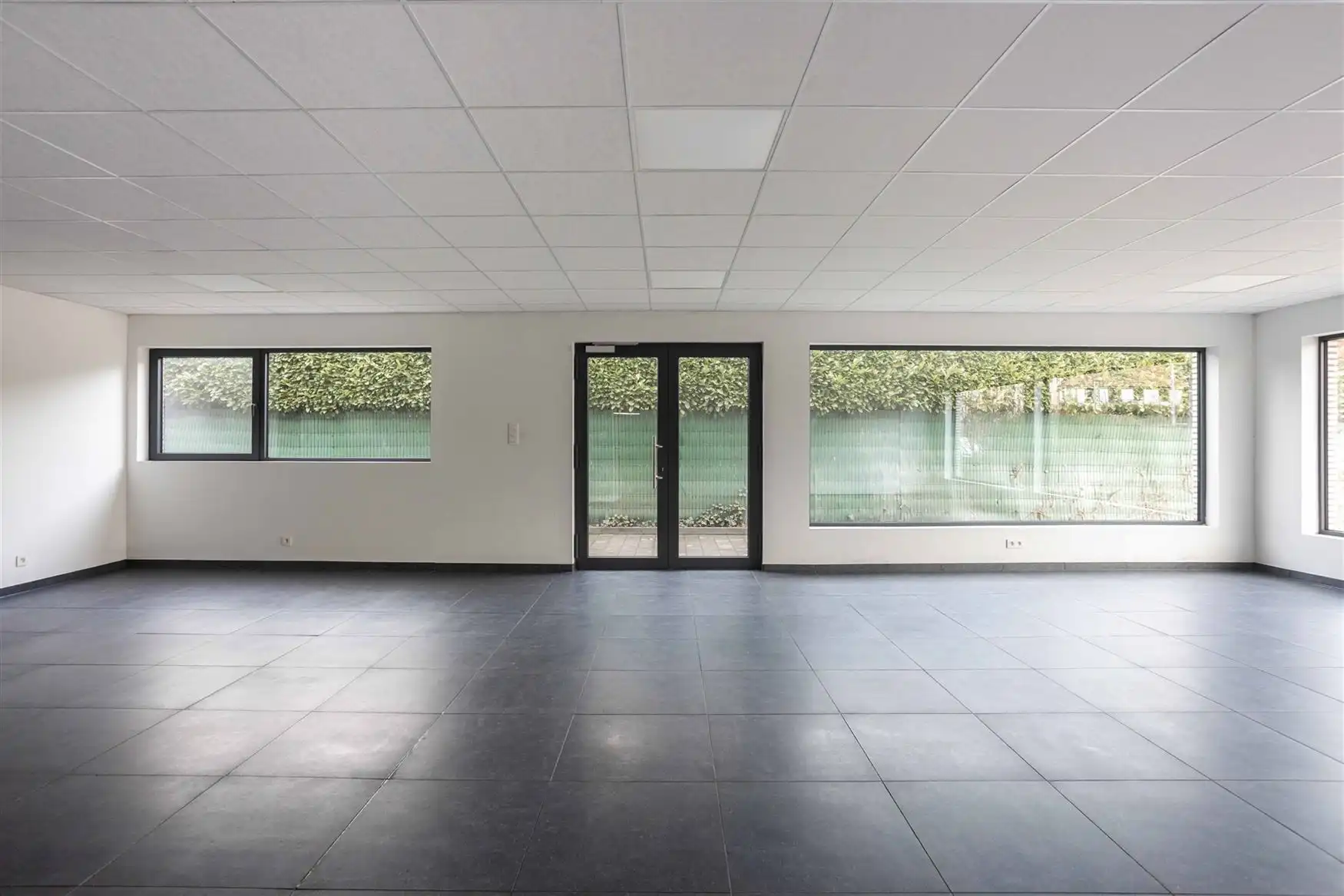 Commercieel gelijkvloers met duplex en loods van ca. 240m² foto 7