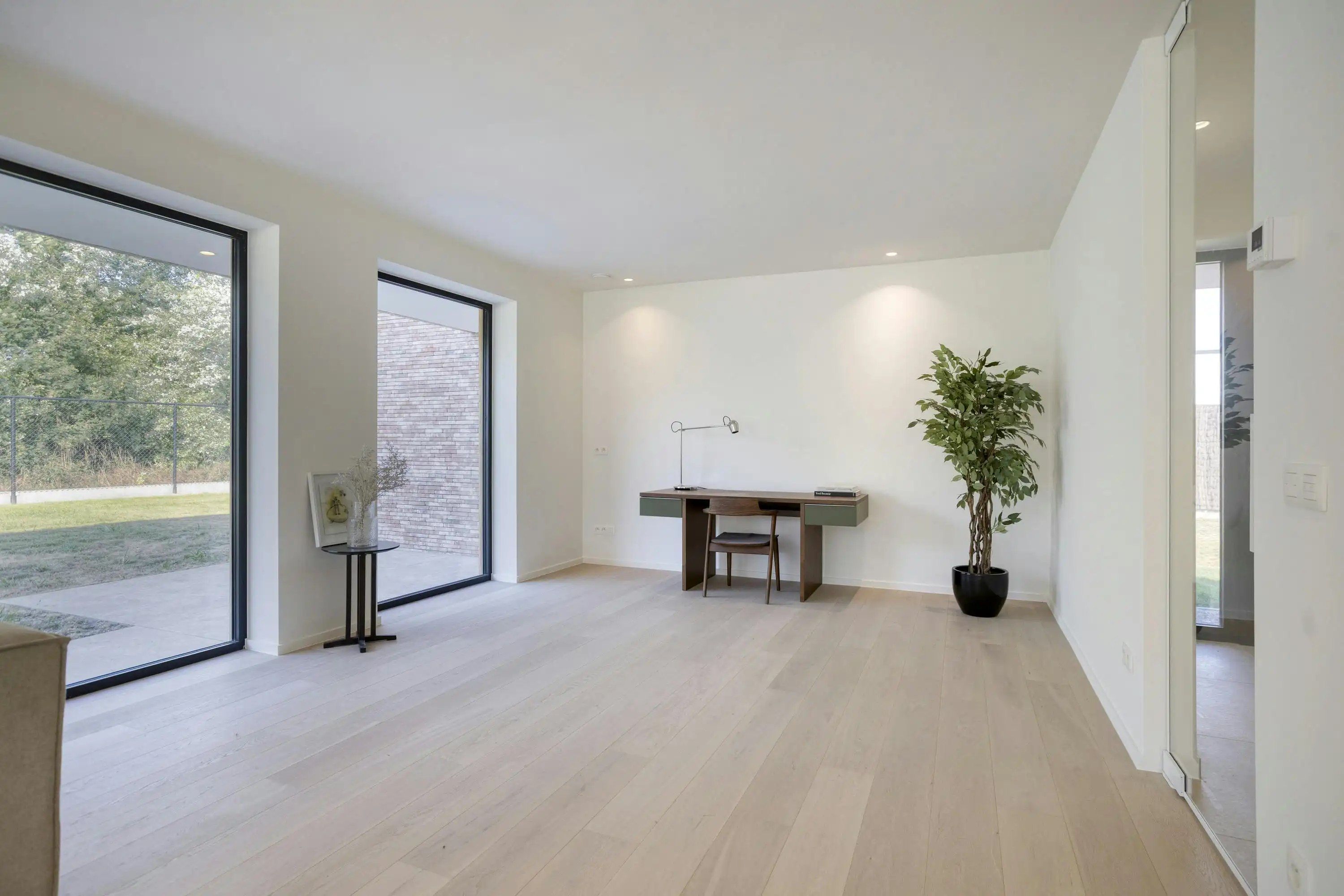 Nieuwbouwvilla met 4 slaapkamers op 1361m² grond foto 5