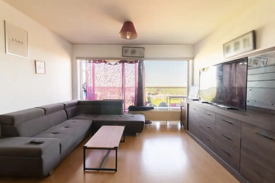 Te renoveren appartement met panoramisch zicht over Merksem foto 4