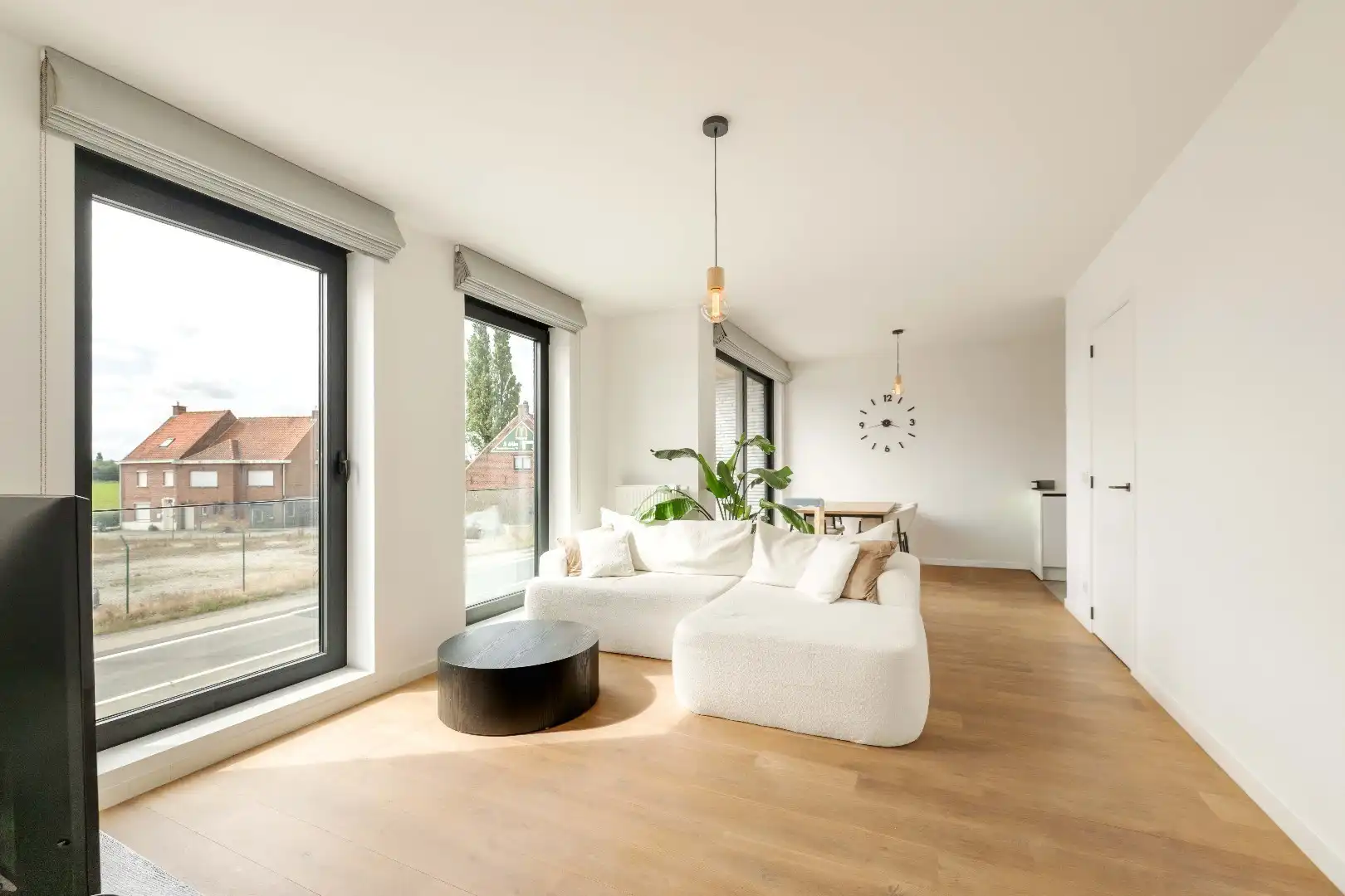 Instapklaar, energiezuinig appartement (2019) met terras in Beveren-Leie foto 3