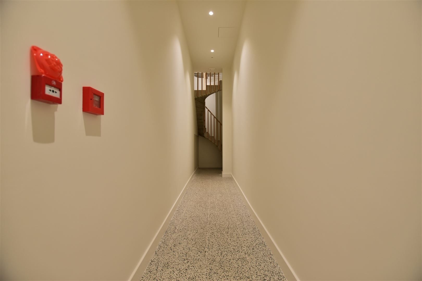 Prachtig luxueus appartement te huur in het bruisende hart van het centrum!  foto 24