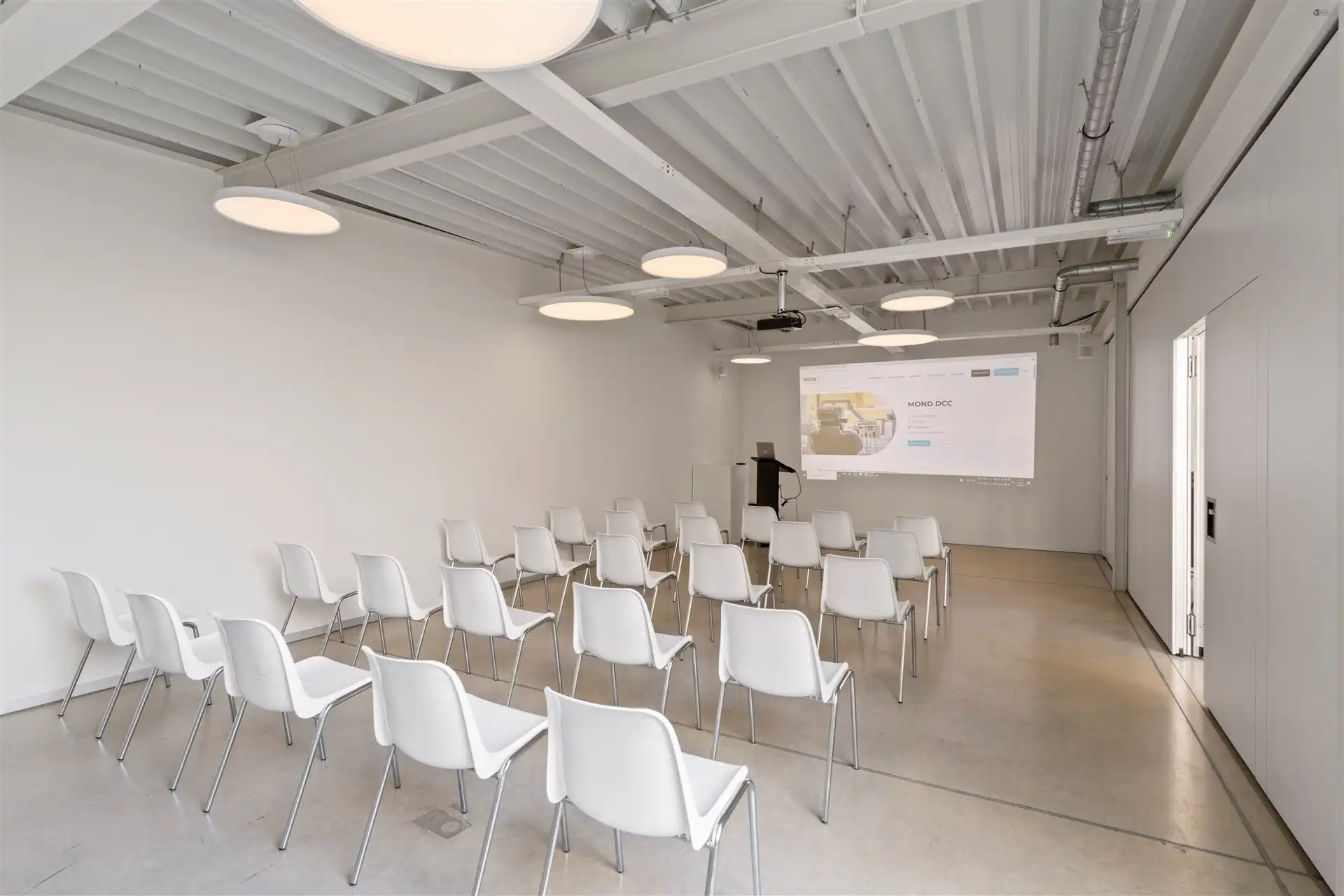 Ivesteringsvastged Praktijk + appartementsgebouw foto 26