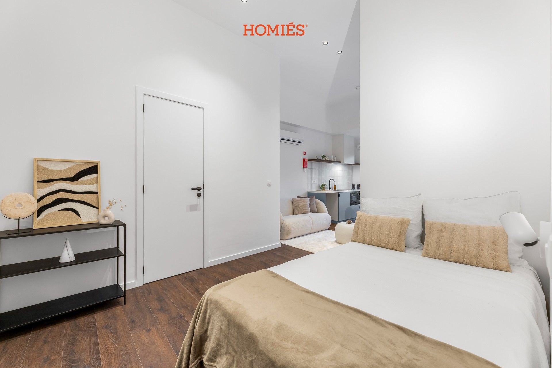 High-end studio (Label A) met privatief terras foto 3