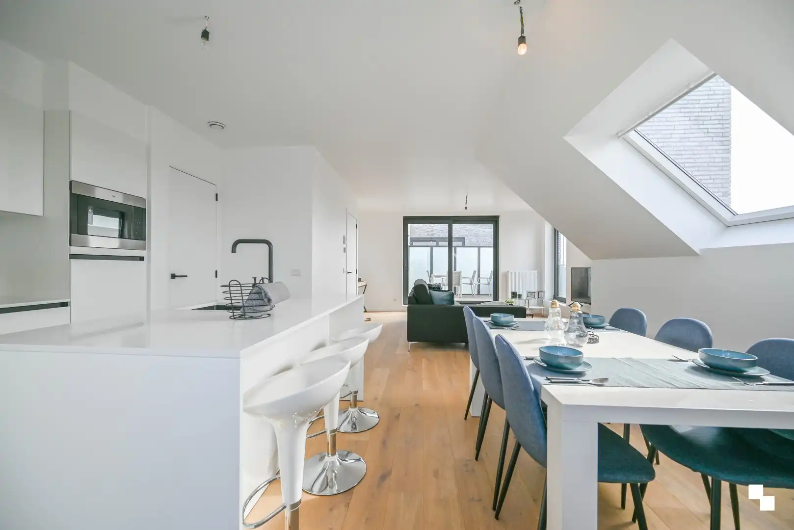 Energiezuinig tweeslaapkamerappartement met terras in Beveren-Leie! foto 7