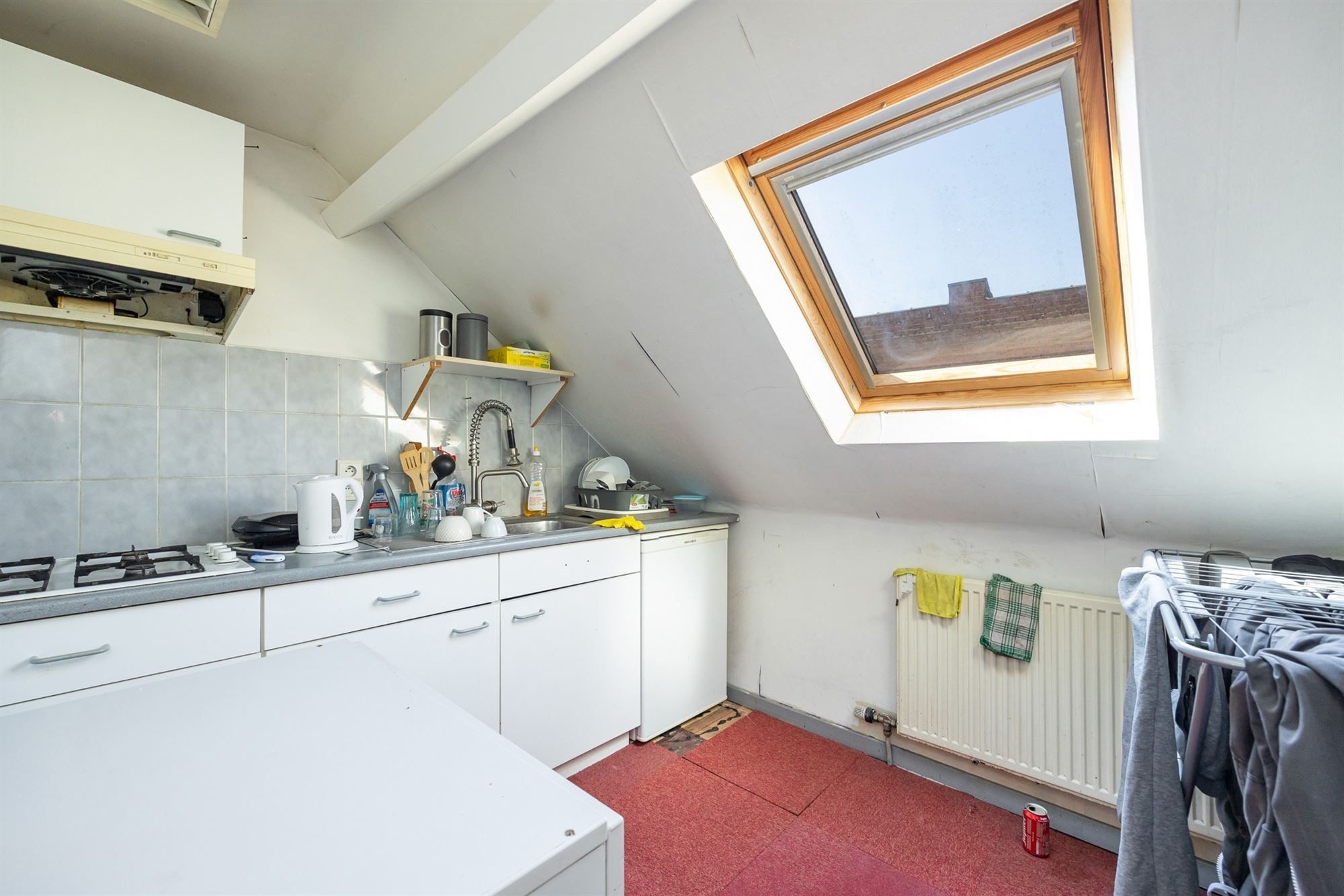 Karaktervolle burgerwoning met potentieel in geliefde buurt foto 22